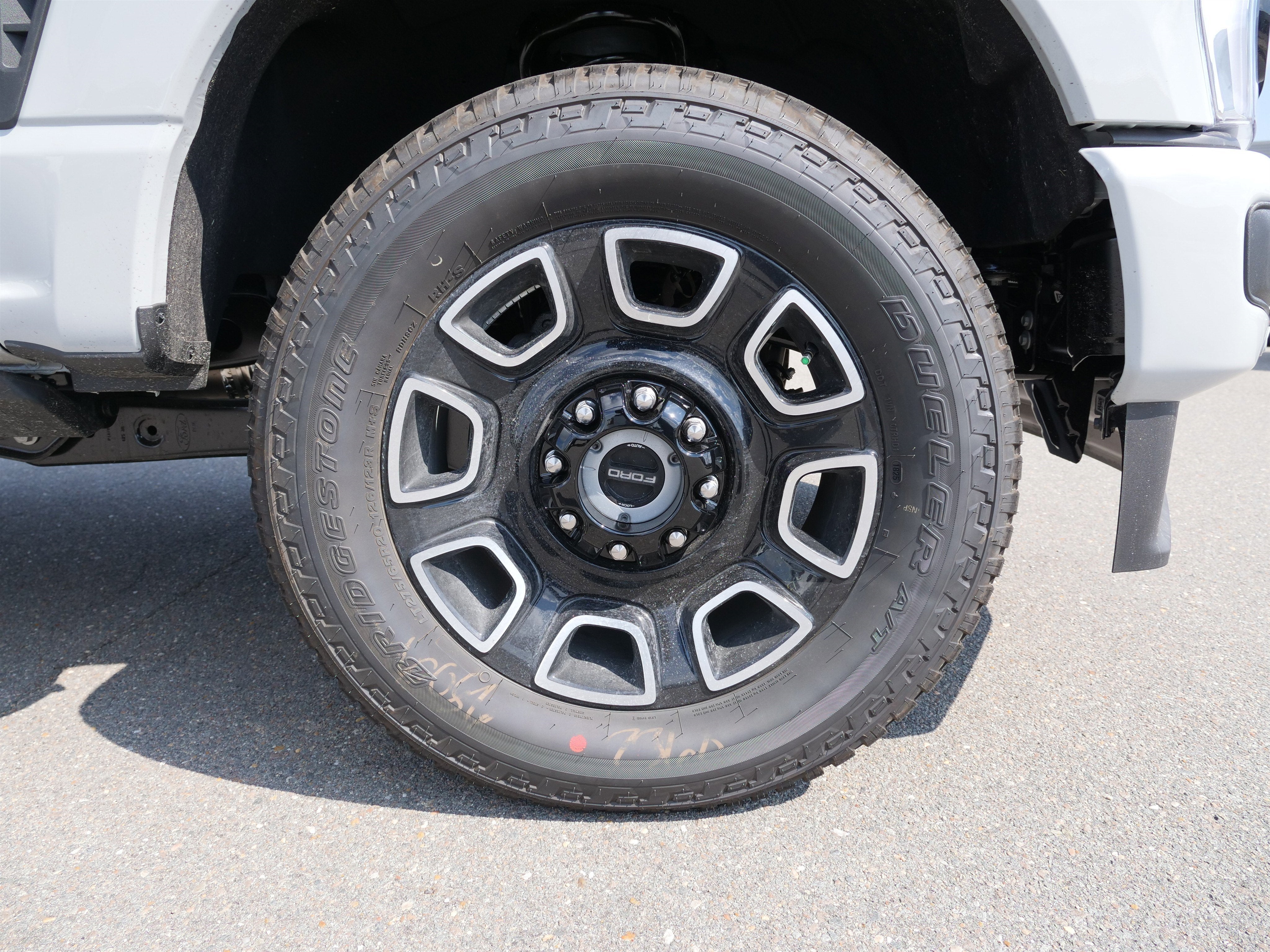 2025 Ford Super Duty F-350 SRW Platinum