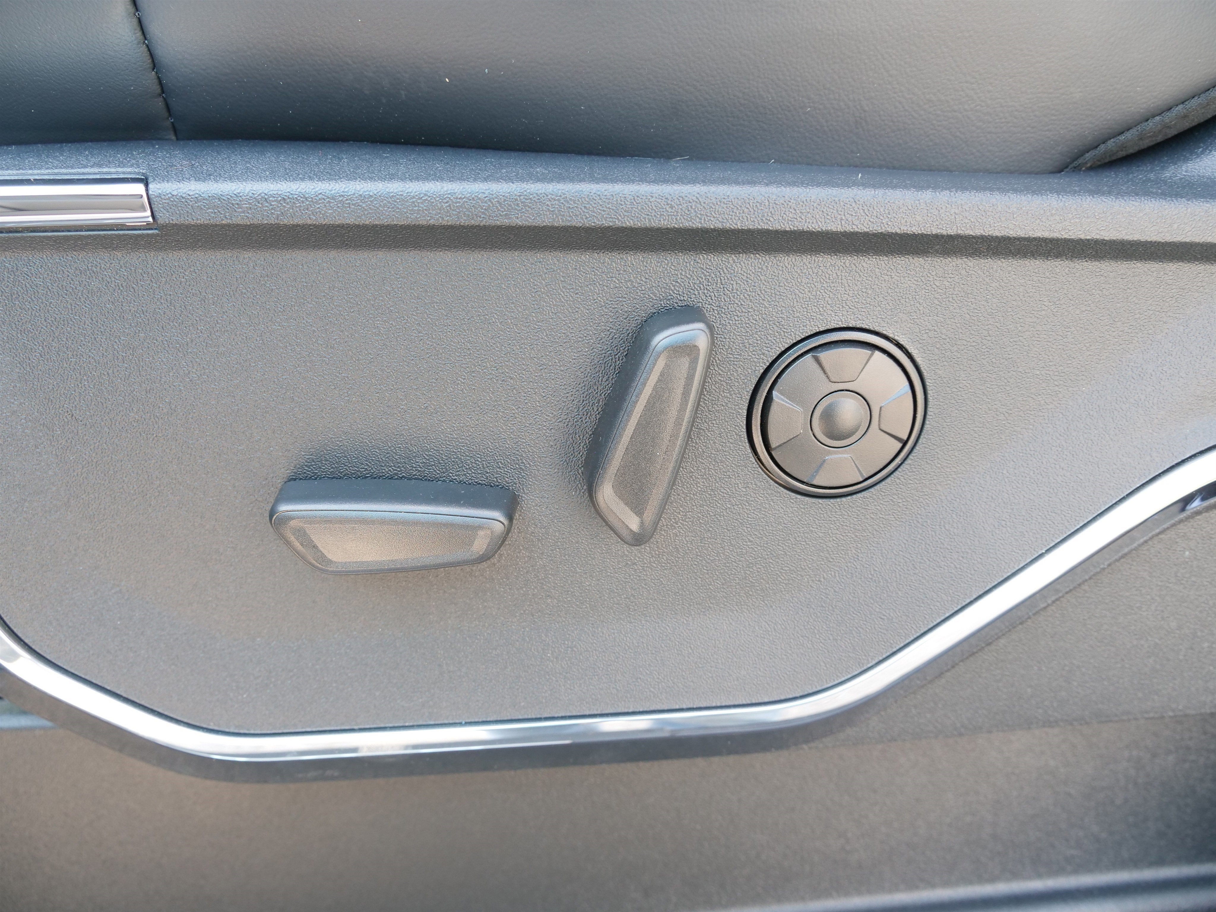 2025 Ford Super Duty F-350 SRW Platinum