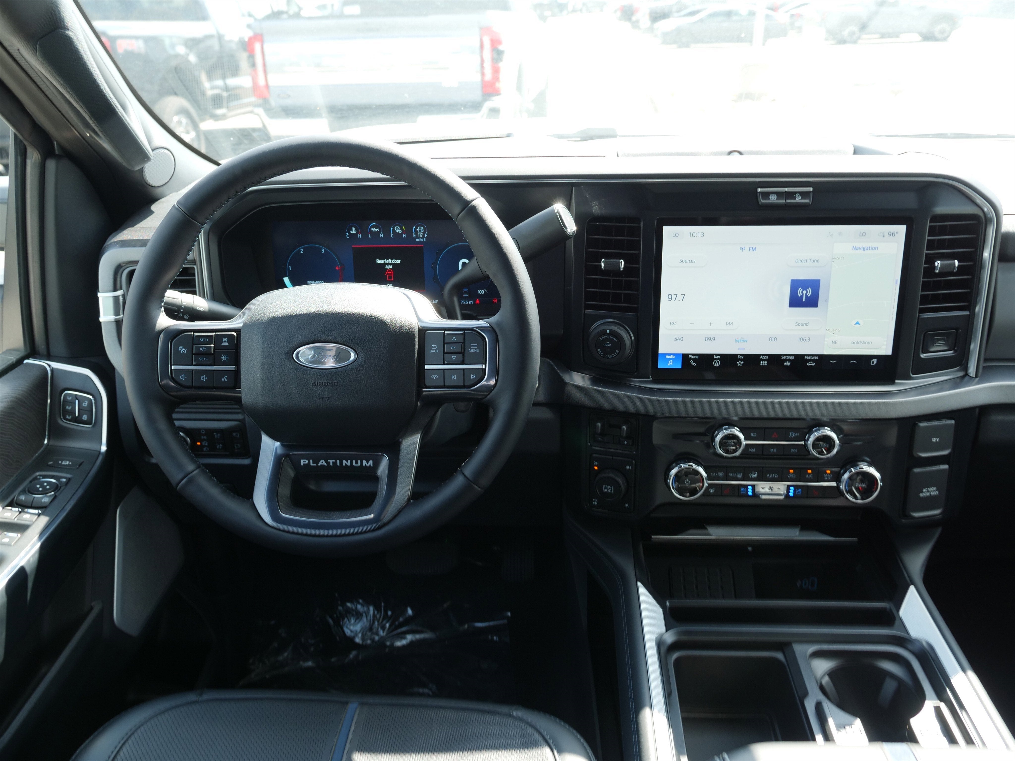 2025 Ford Super Duty F-350 SRW Platinum