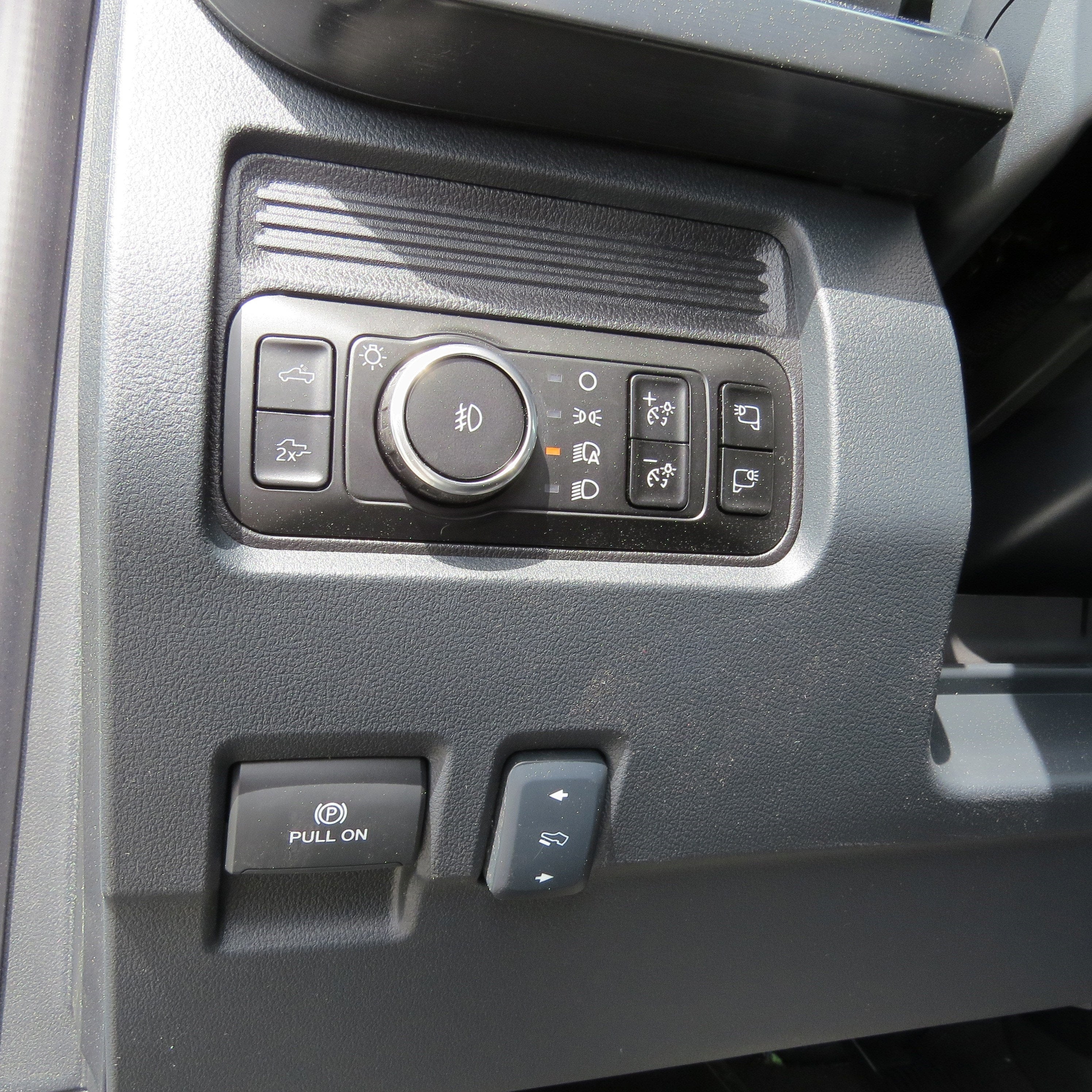 2025 Ford Super Duty F-350 SRW LARIAT