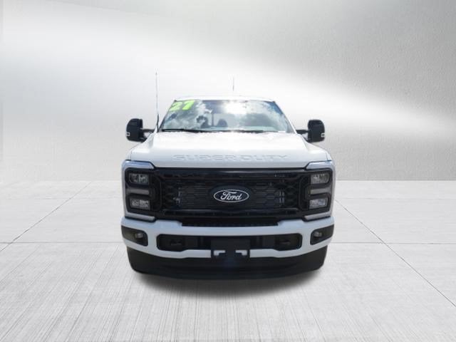 2027 Ford Super Duty F-350 SRW LARIAT