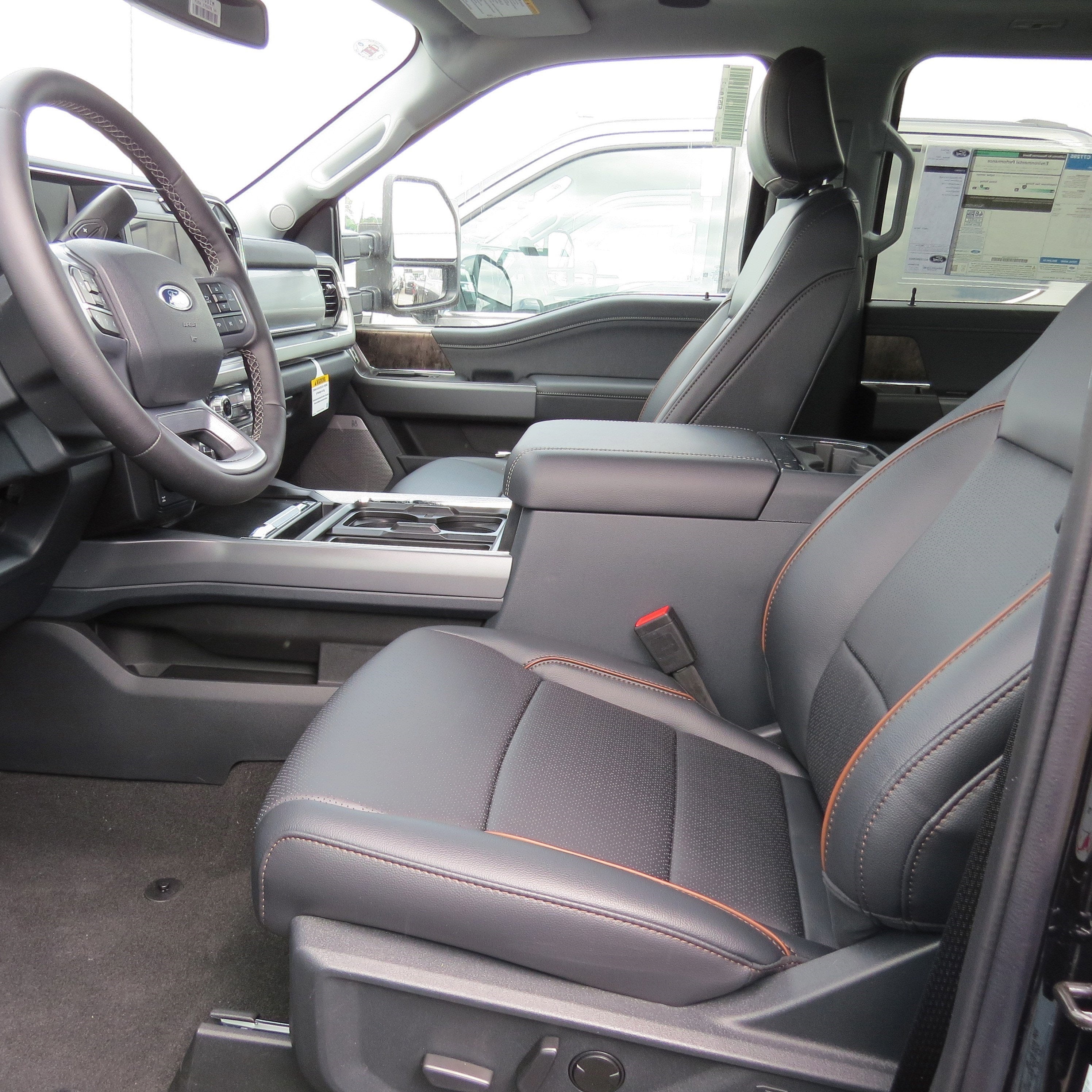 2025 Ford Super Duty F-350 SRW LARIAT