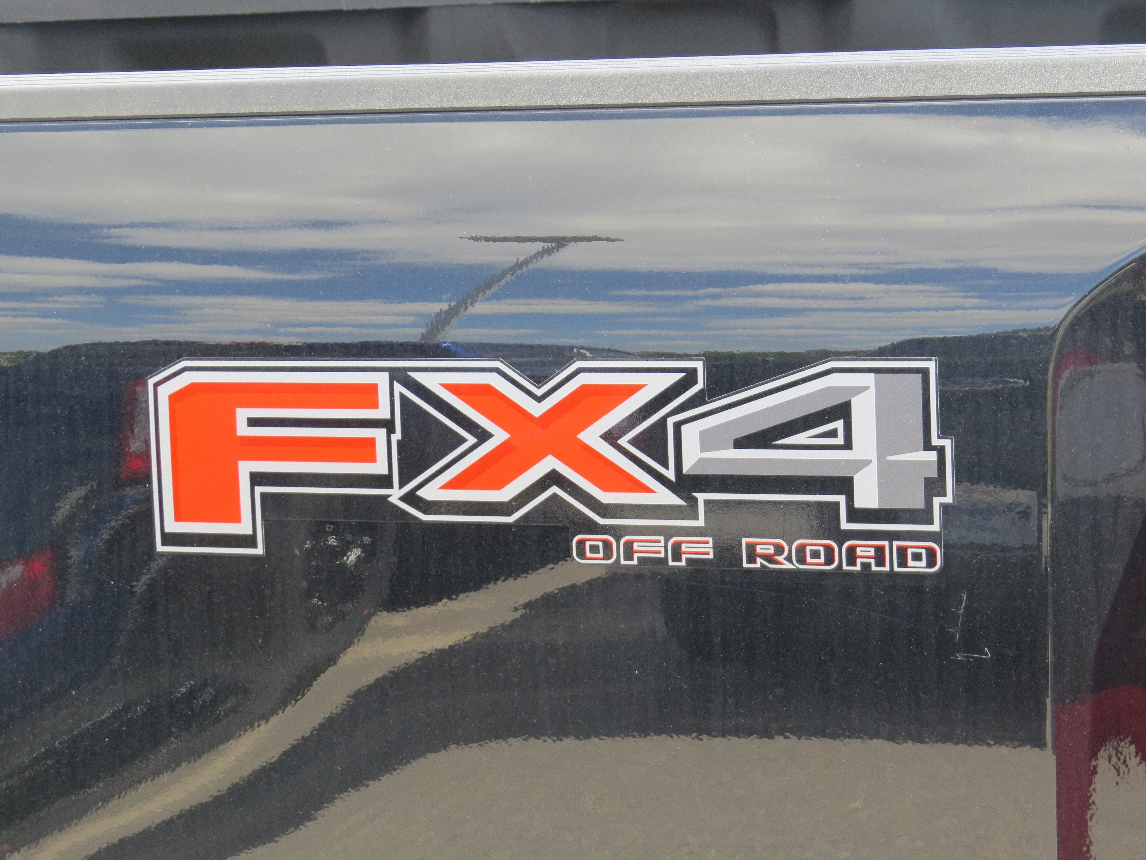 2025 Ford Super Duty F-350 SRW LARIAT