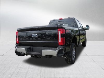 2025 Ford Super Duty F-350 SRW LARIAT