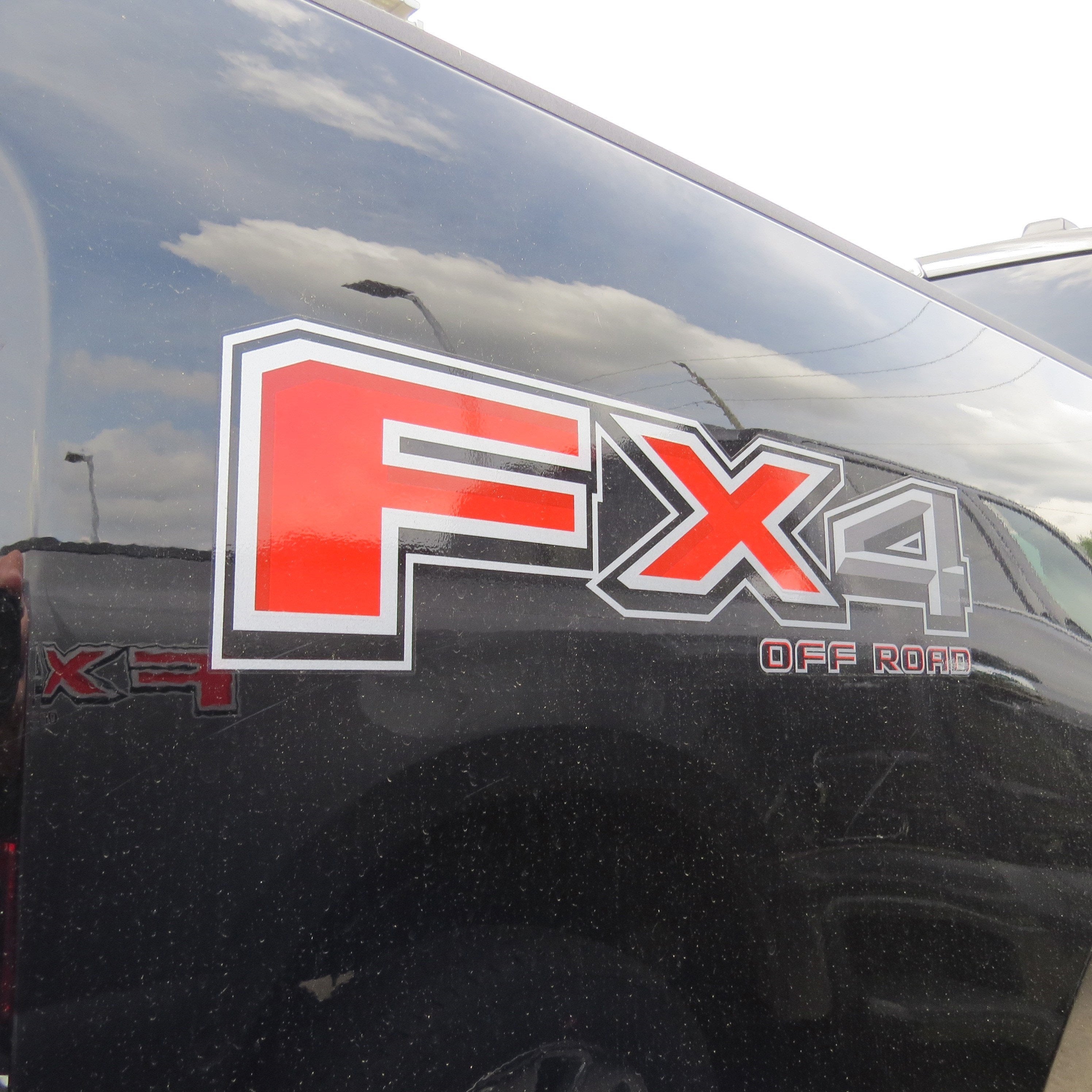 2025 Ford Super Duty F-350 SRW LARIAT