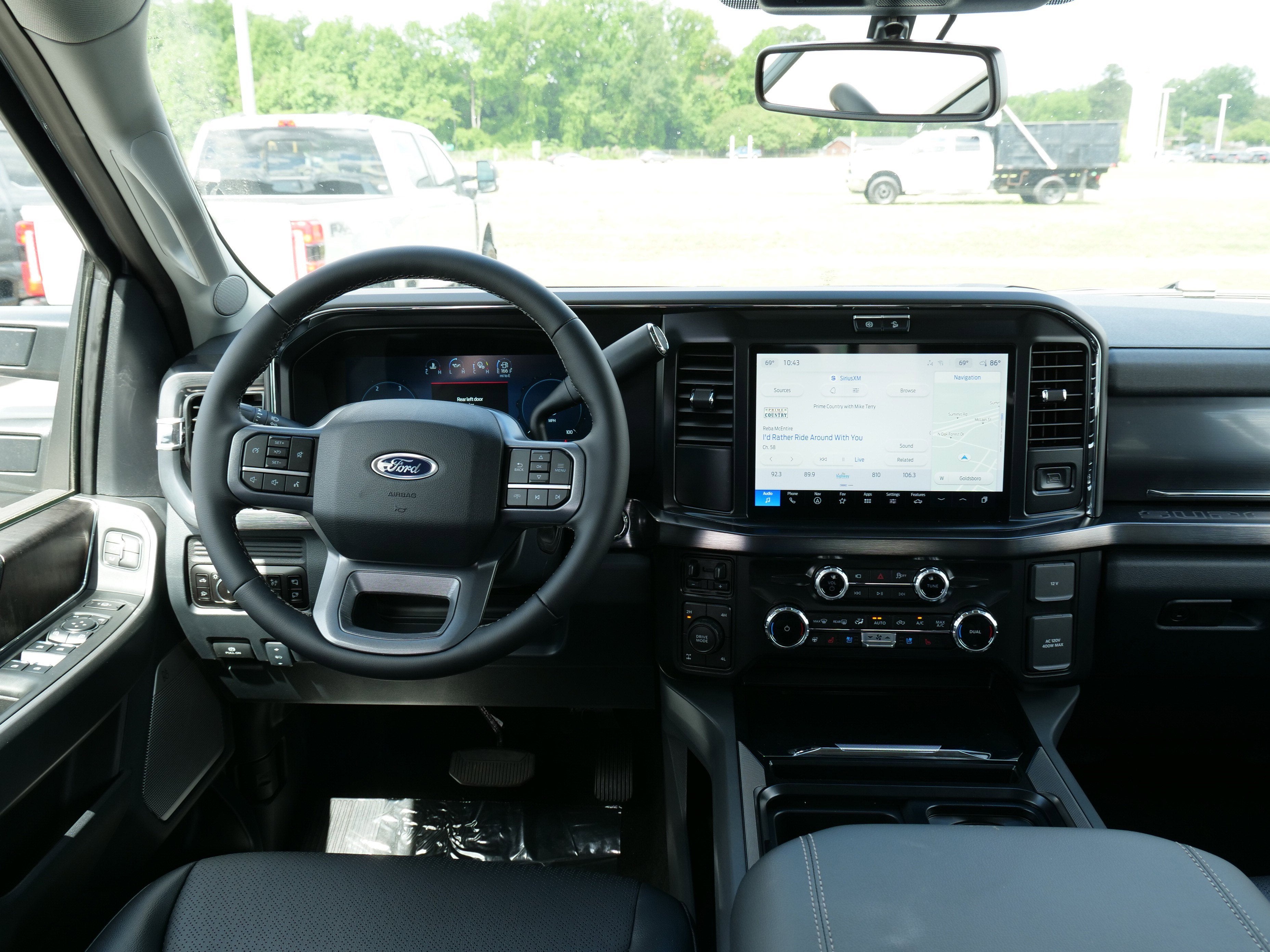 2026 Ford Super Duty F-350 SRW LARIAT
