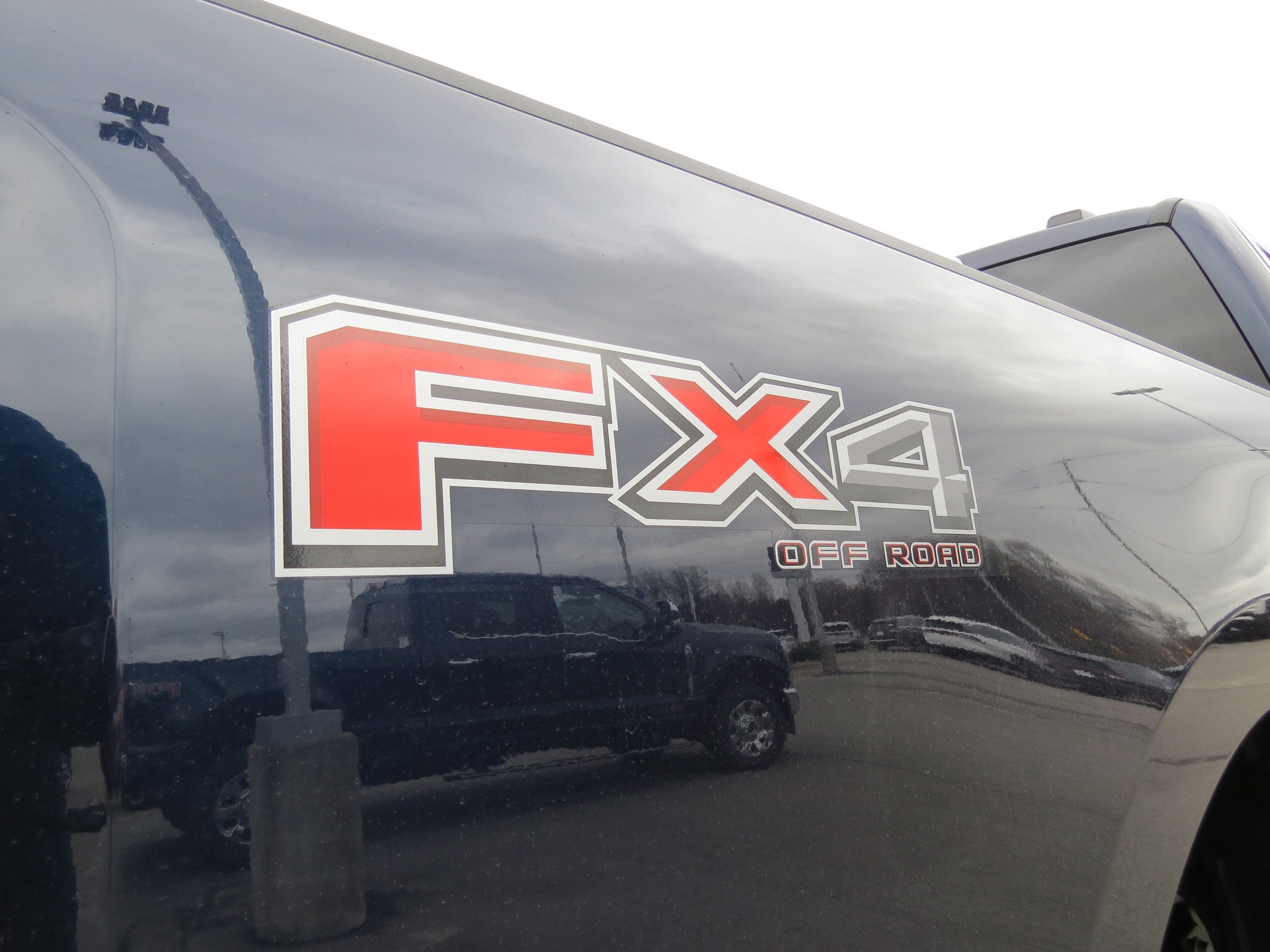 2025 Ford Super Duty F-350 SRW LARIAT