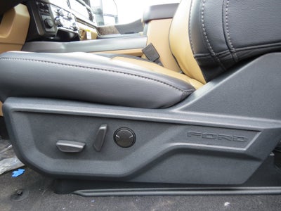 2025 Ford Super Duty F-350 SRW LARIAT