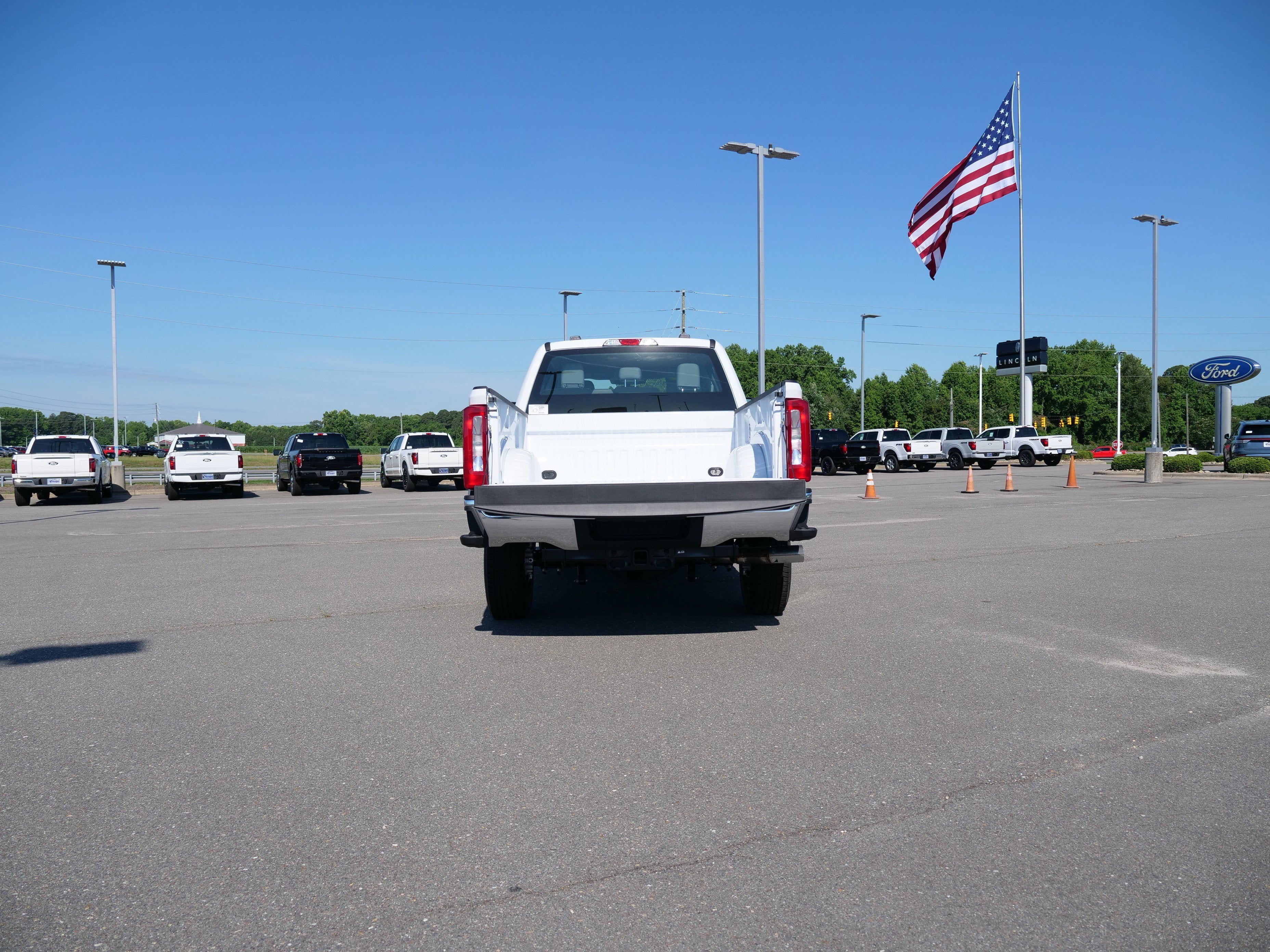 2026 Ford Super Duty F-350 SRW XL