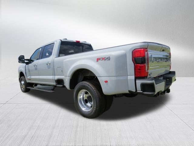 2026 Ford Super Duty F-350 DRW Platinum