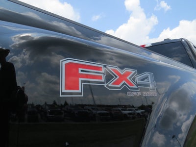 2026 Ford Super Duty F-350 DRW LARIAT