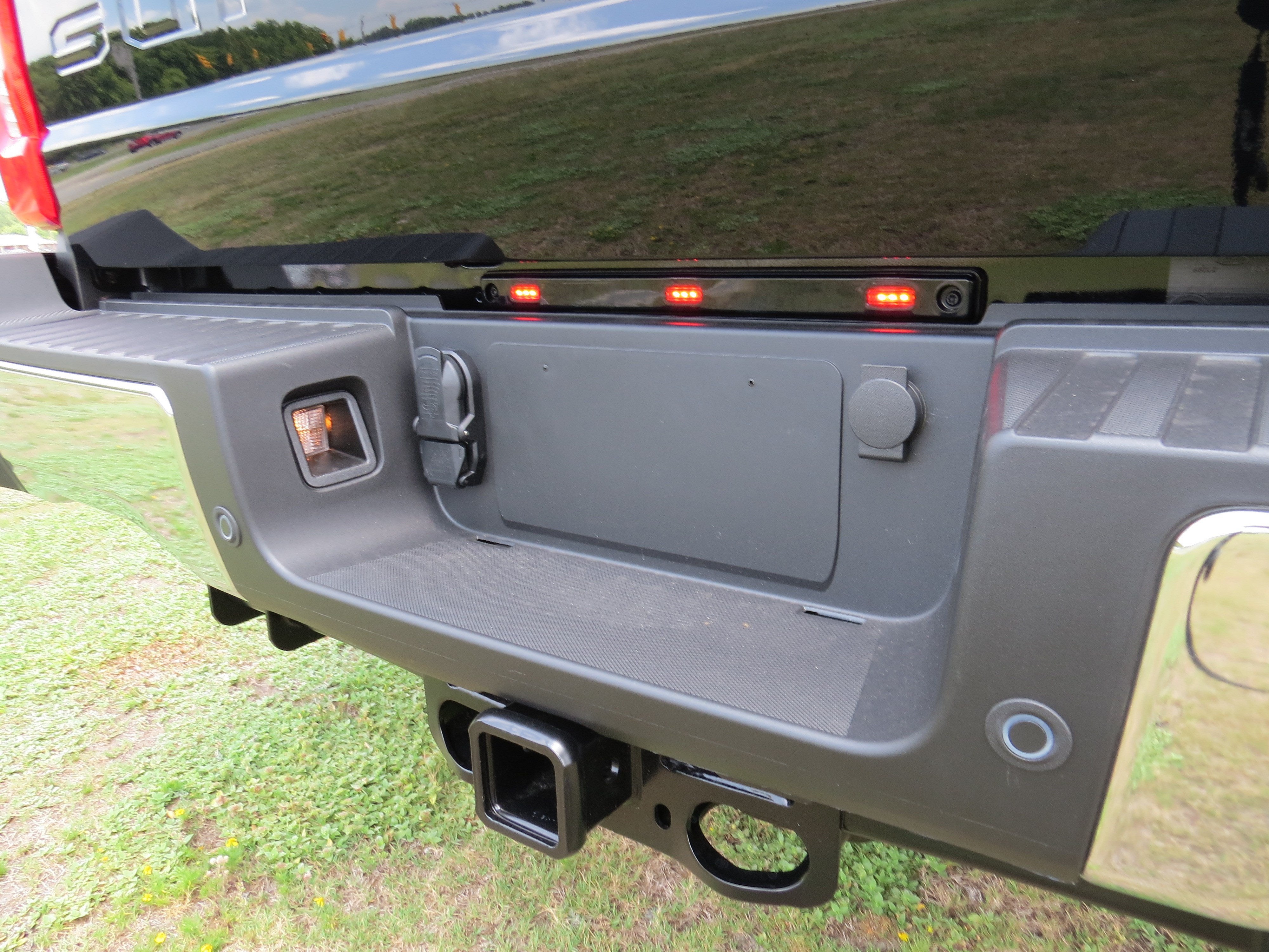 2026 Ford Super Duty F-350 DRW LARIAT