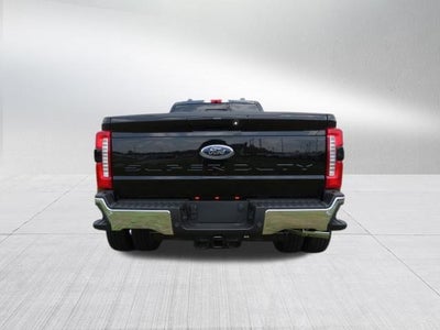 2026 Ford Super Duty F-350 DRW LARIAT