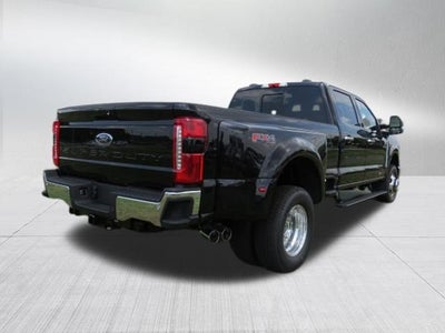 2026 Ford Super Duty F-350 DRW LARIAT