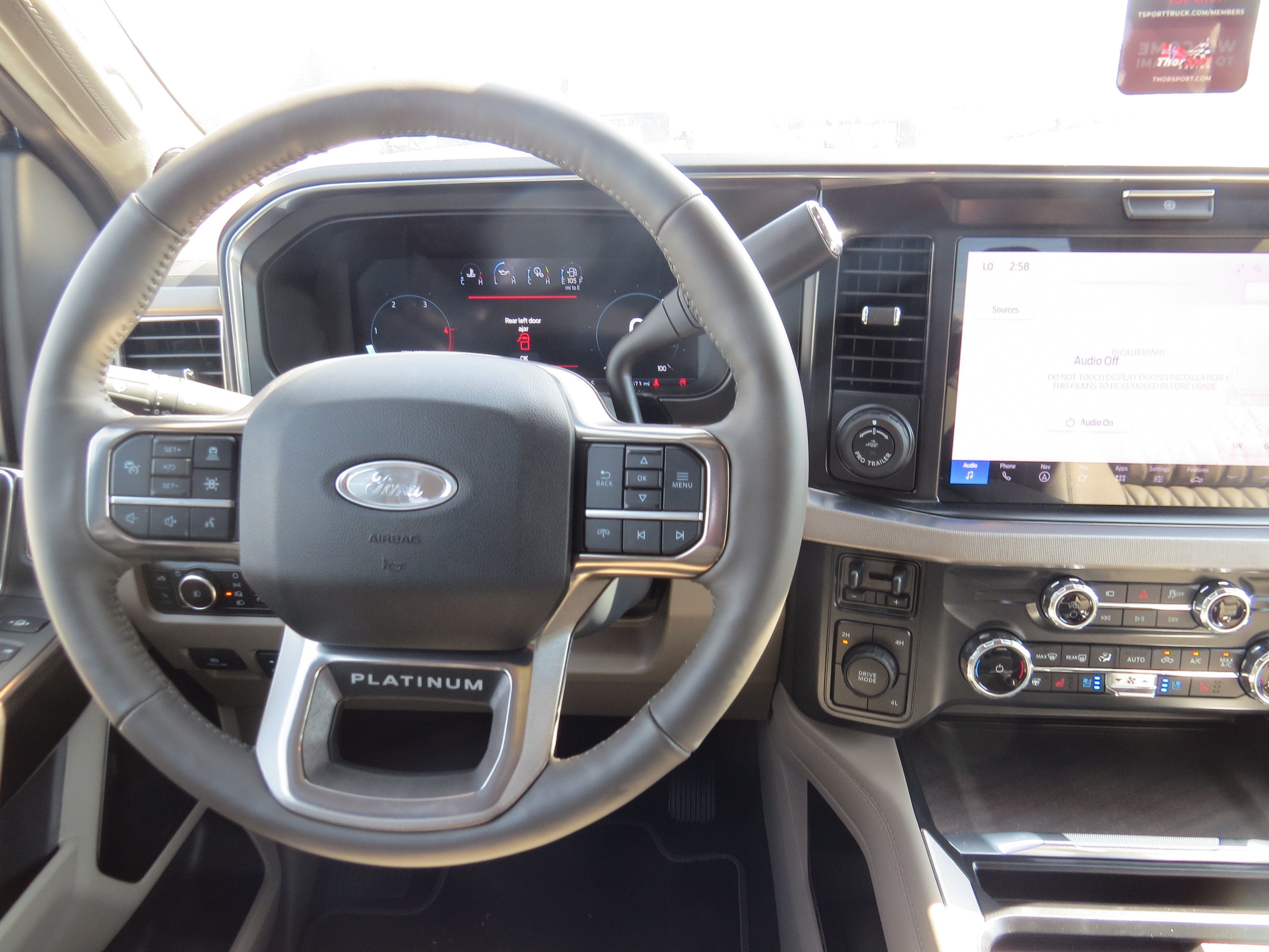 2026 Ford Super Duty F-350 DRW Platinum
