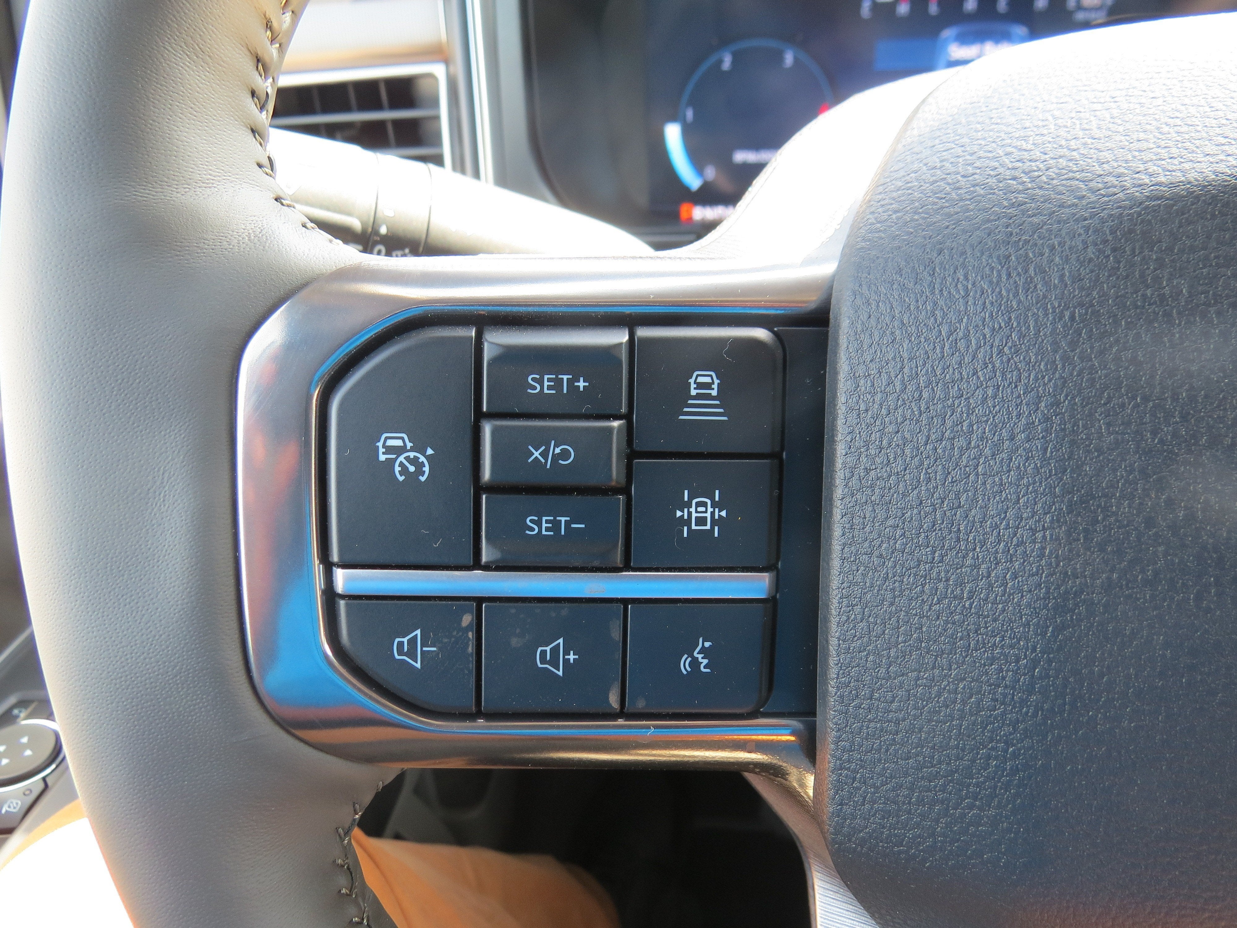 2026 Ford Super Duty F-350 DRW Platinum