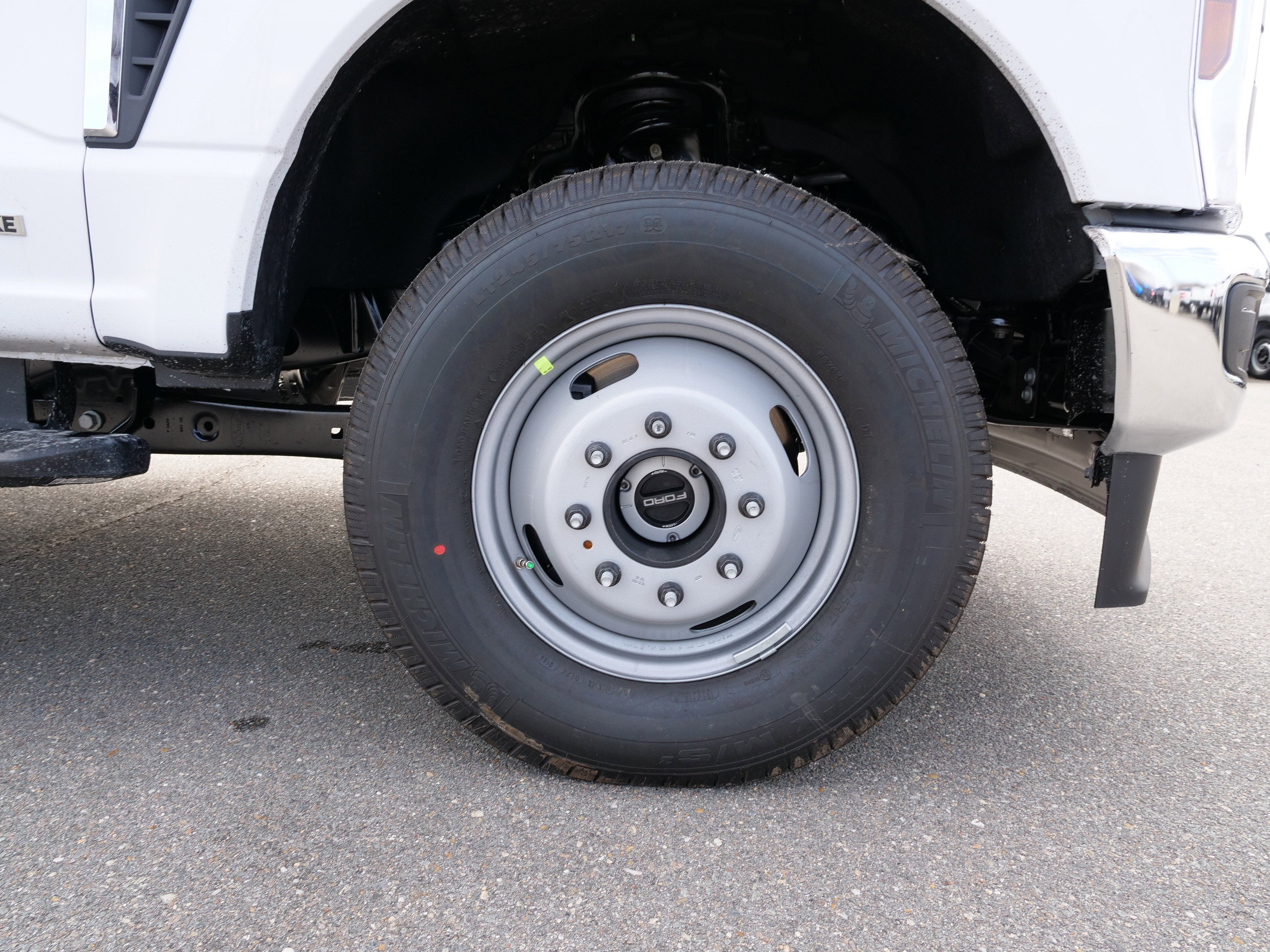 2026 Ford Super Duty F-350 DRW XL