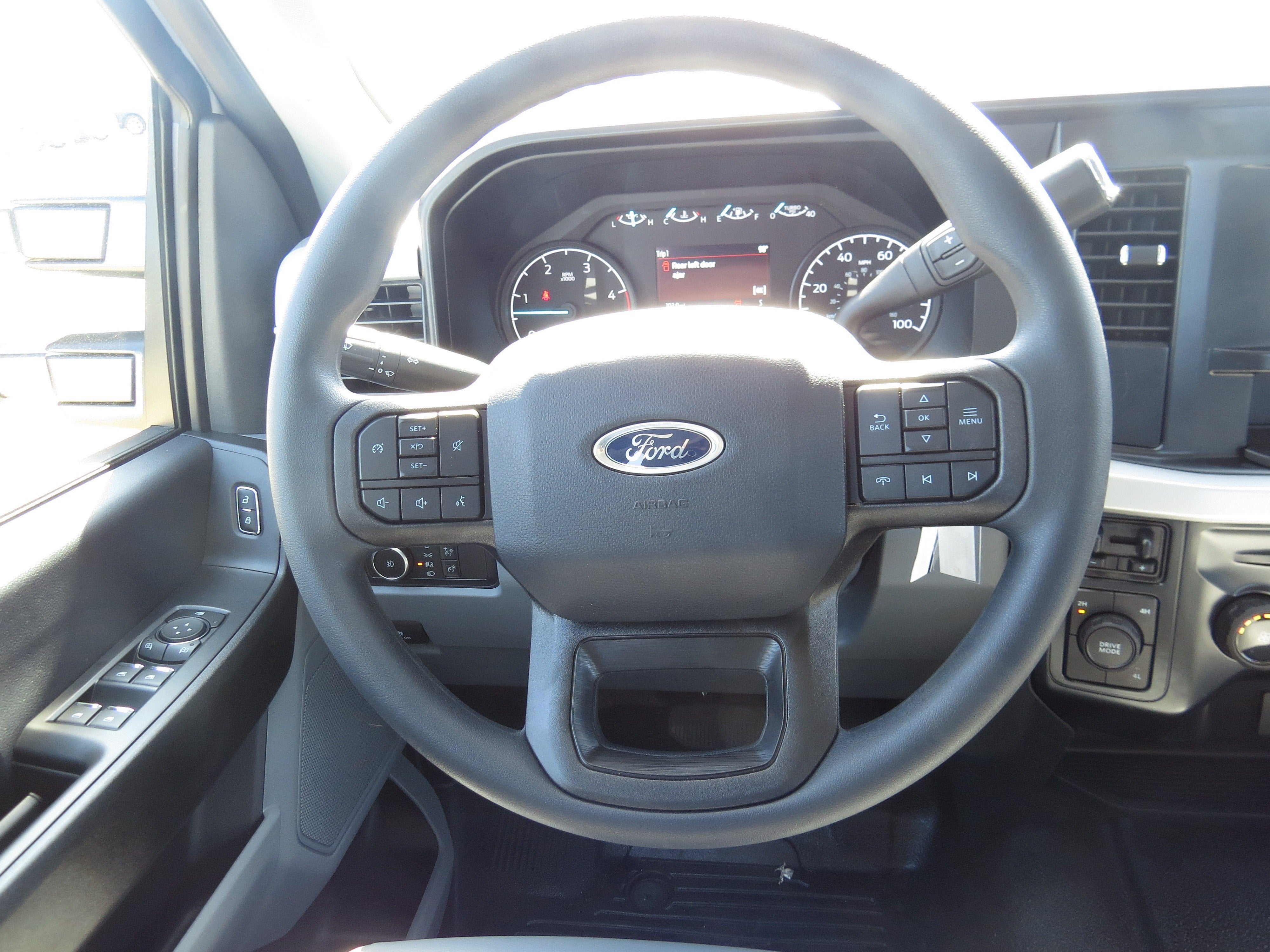 2026 Ford Super Duty F-350 DRW XL