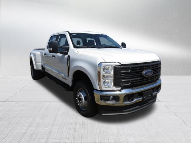 2026 Ford Super Duty F-350 DRW XL