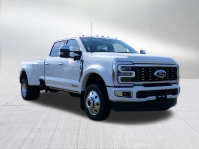 2026 Ford Super Duty F-450 DRW Platinum