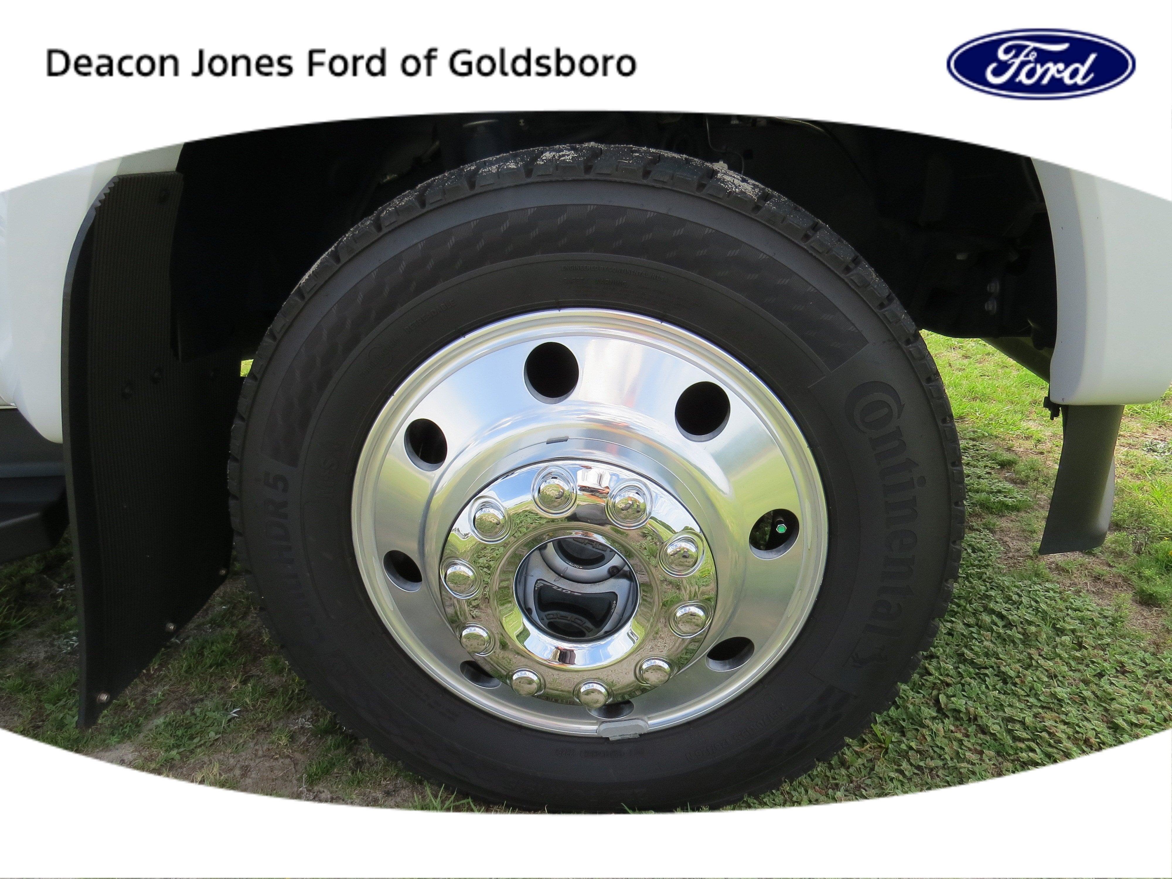 2022 Ford Super Duty F-450 DRW LARIAT