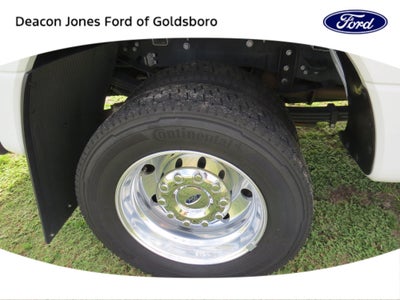 2022 Ford Super Duty F-450 DRW LARIAT