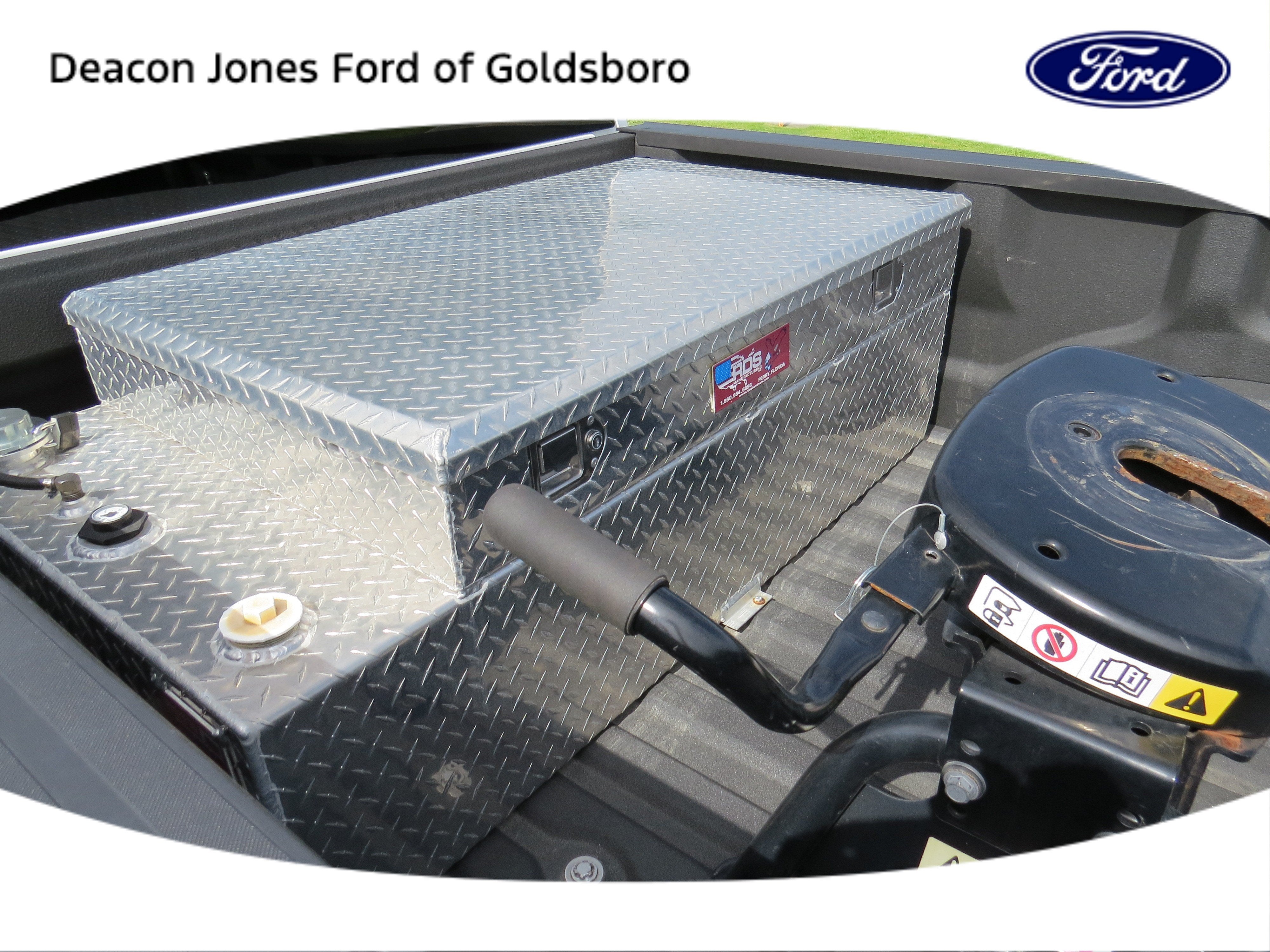2022 Ford Super Duty F-450 DRW LARIAT