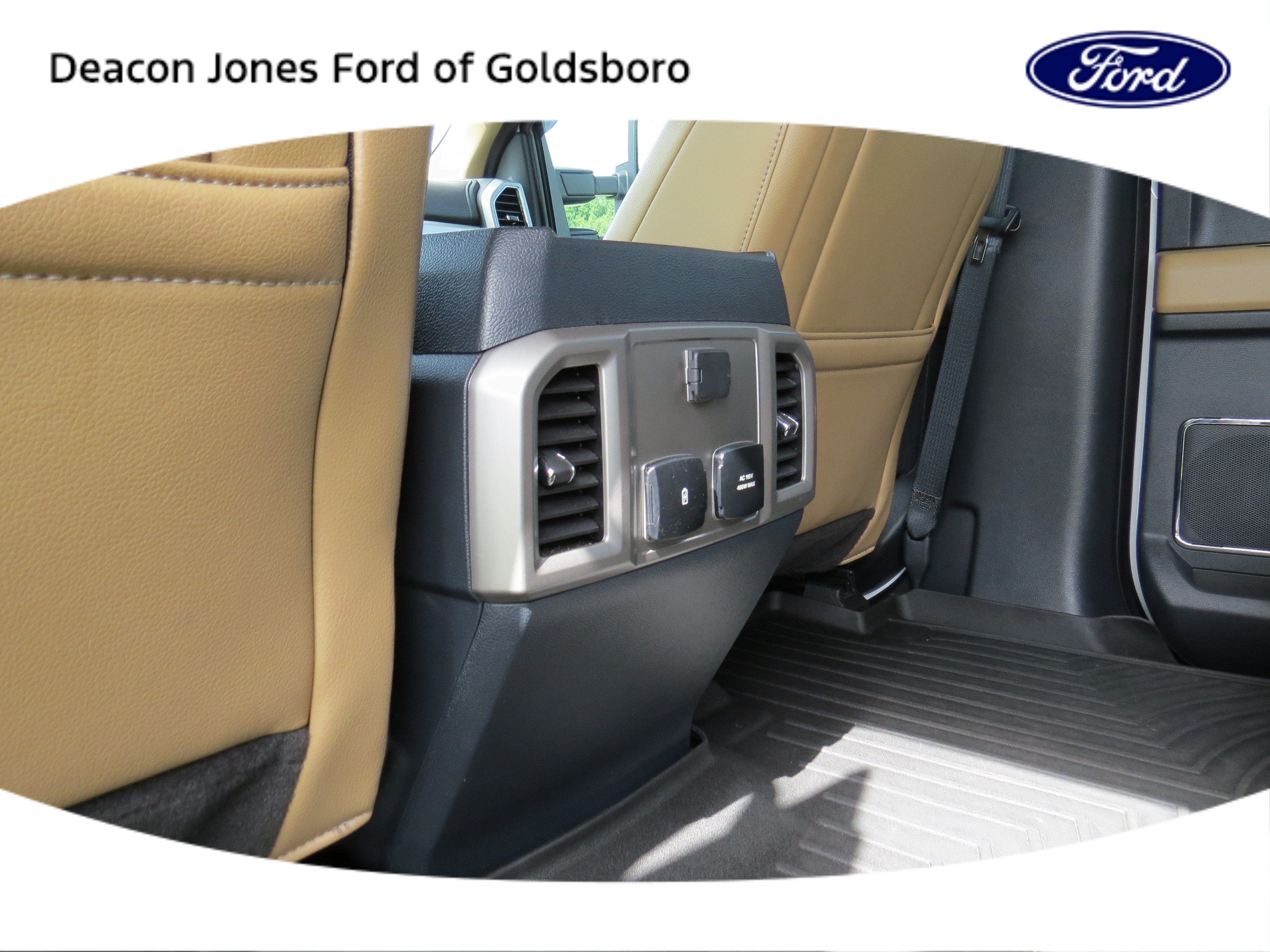 2022 Ford Super Duty F-450 DRW LARIAT