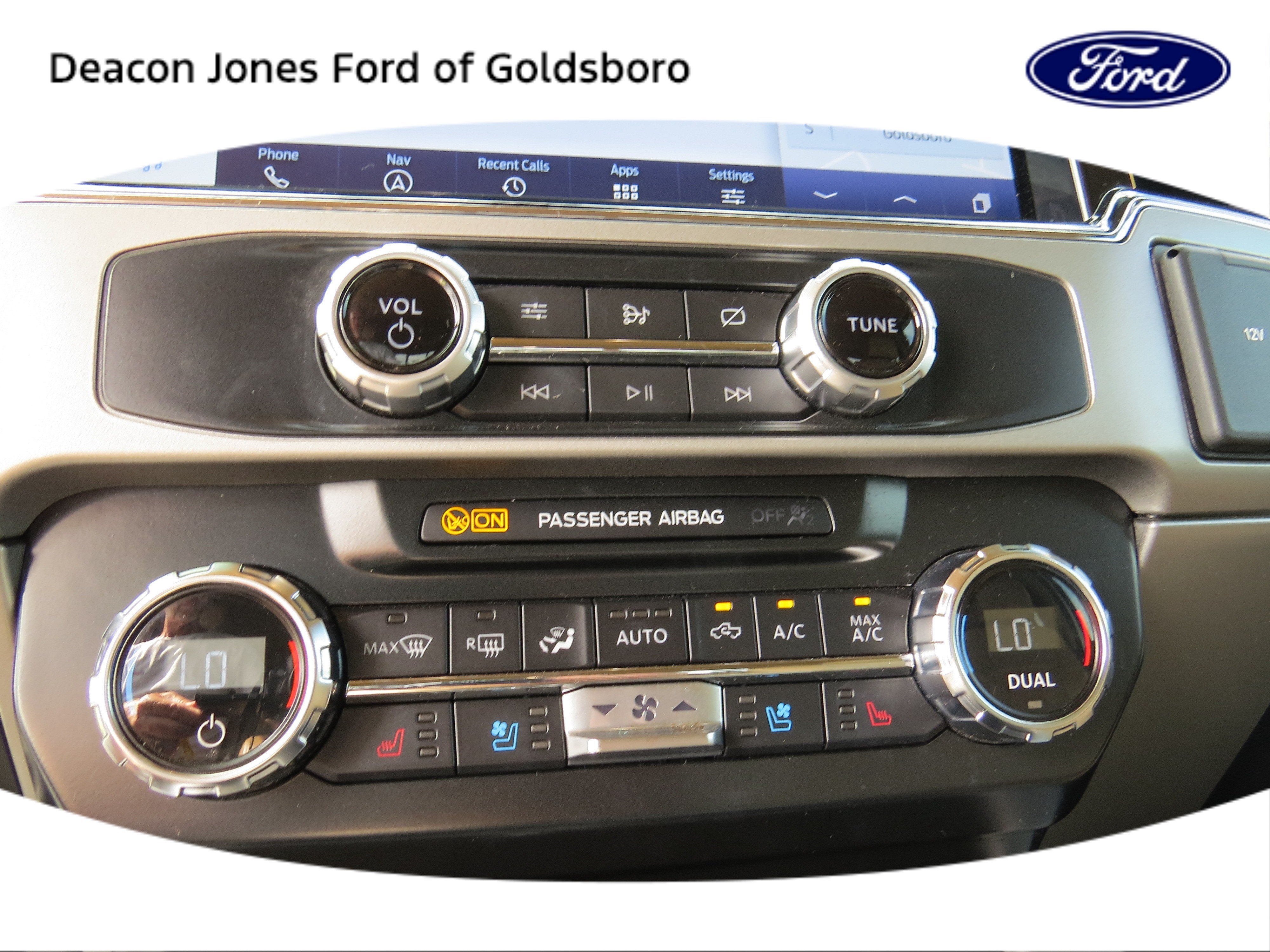 2022 Ford Super Duty F-450 DRW LARIAT