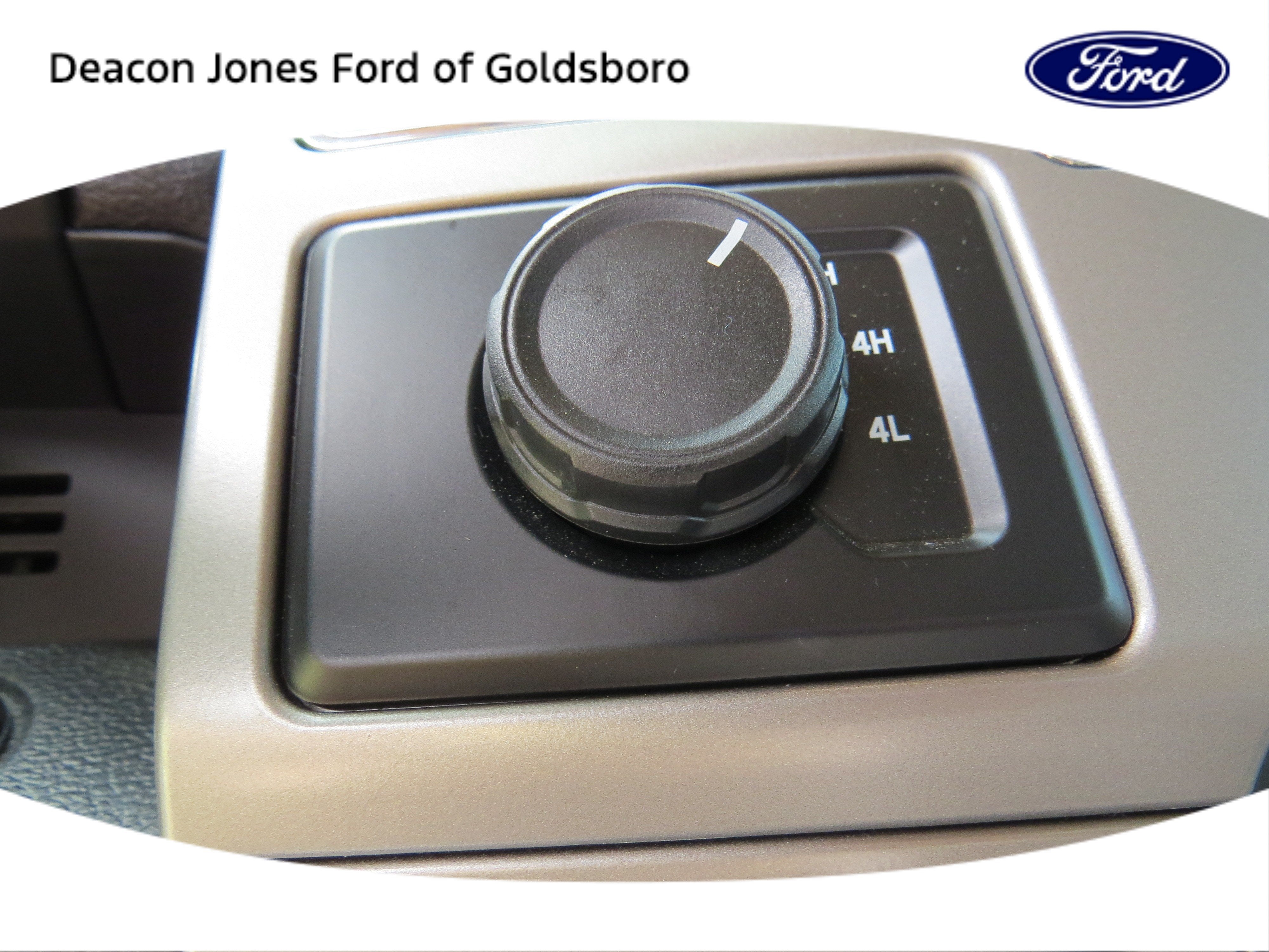 2022 Ford Super Duty F-450 DRW LARIAT