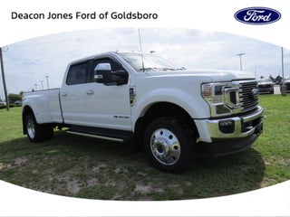 2022 Ford Super Duty F-450 DRW LARIAT