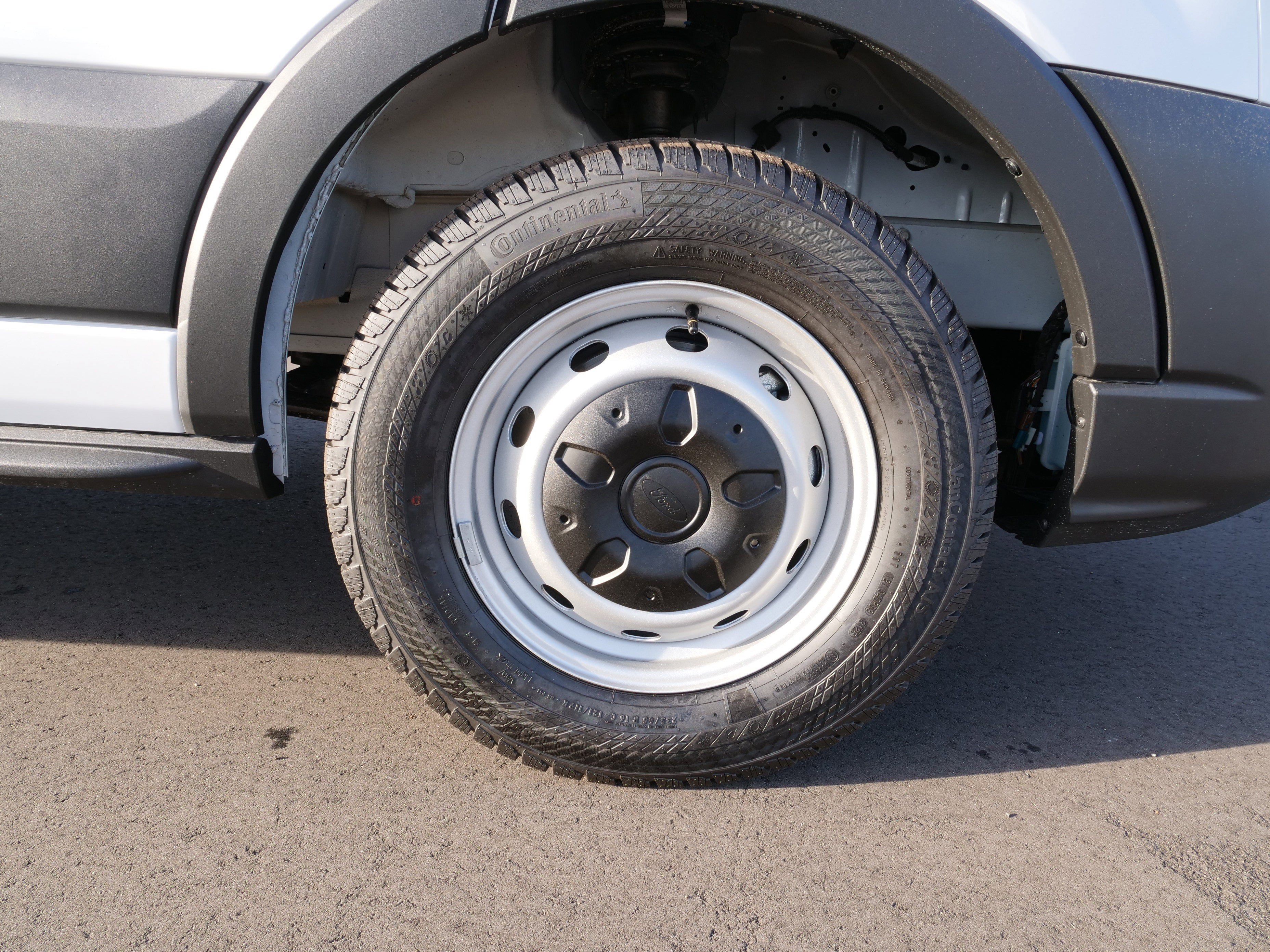 2026 Ford Transit Cargo Van Base