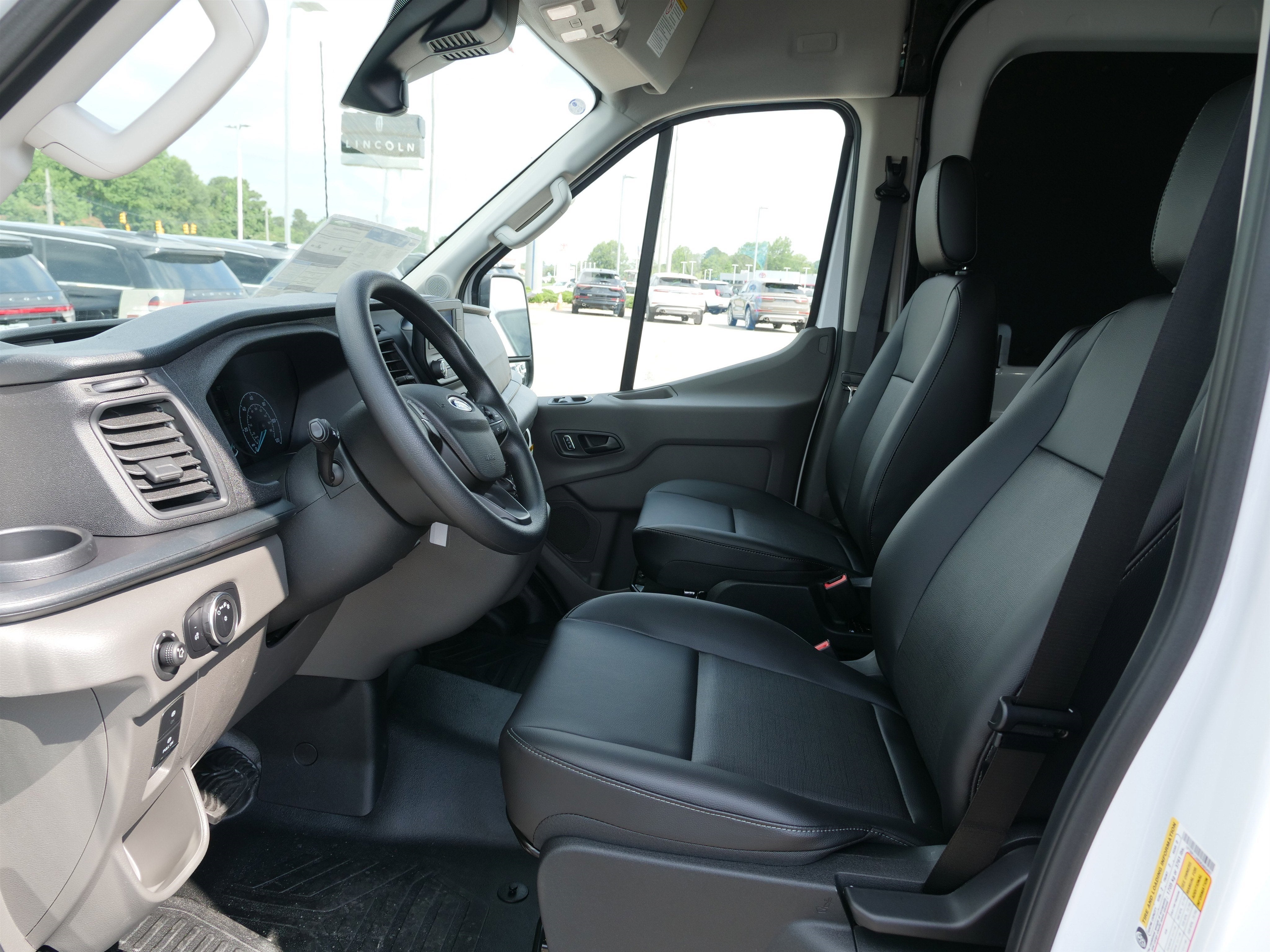 2025 Ford Transit Cargo Van Base