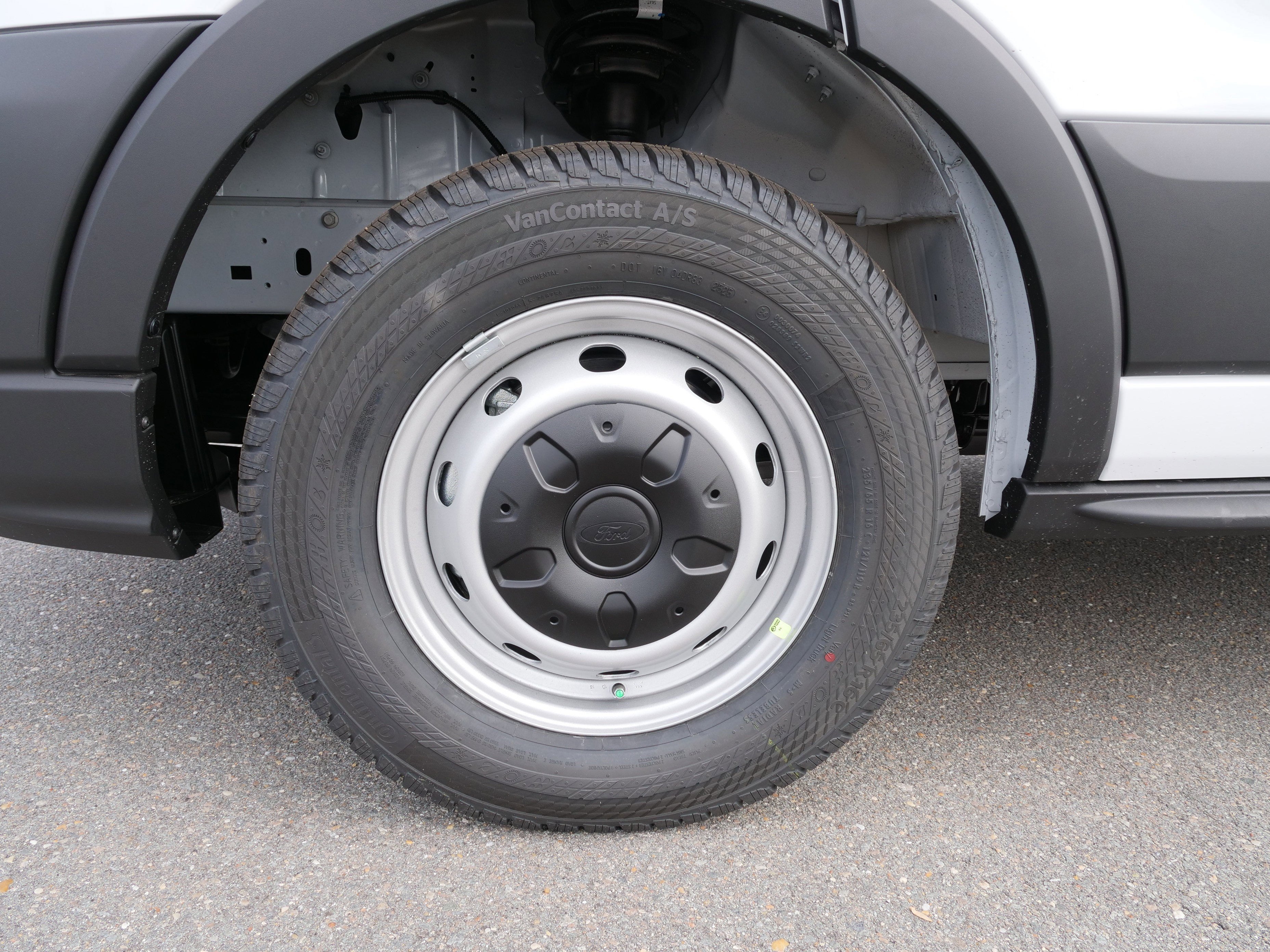 2026 Ford Transit Cargo Van Base