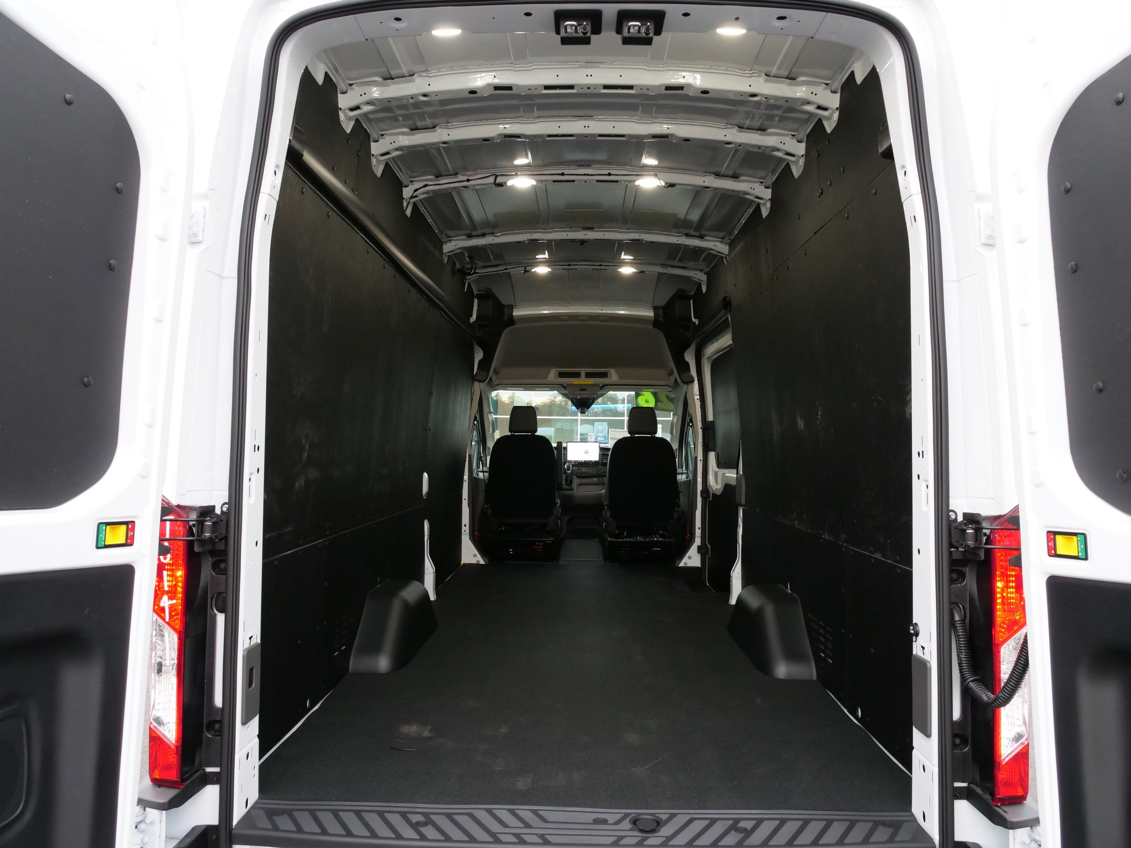 2026 Ford Transit Cargo Van Base