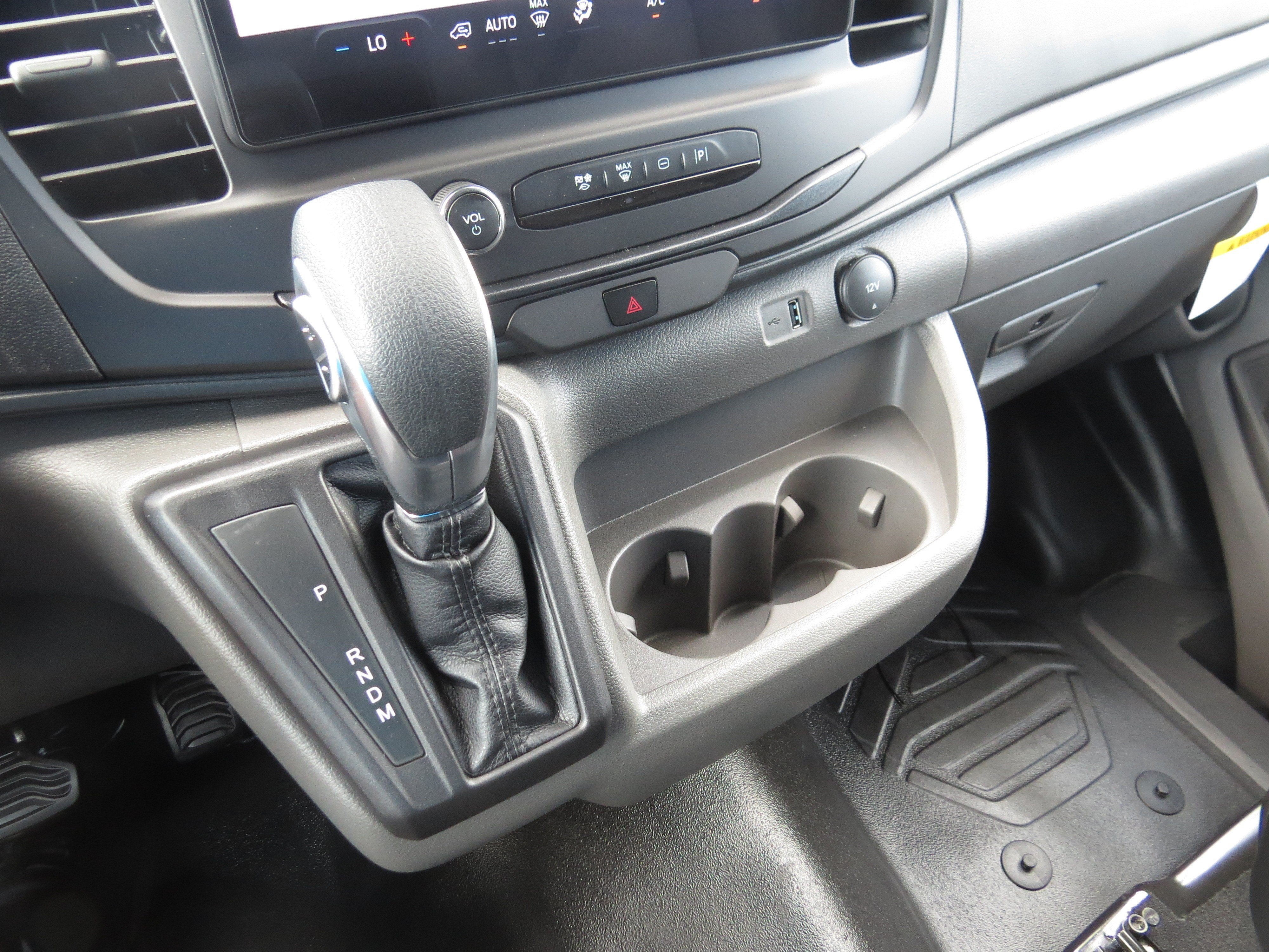 2026 Ford Transit Cargo Van Base