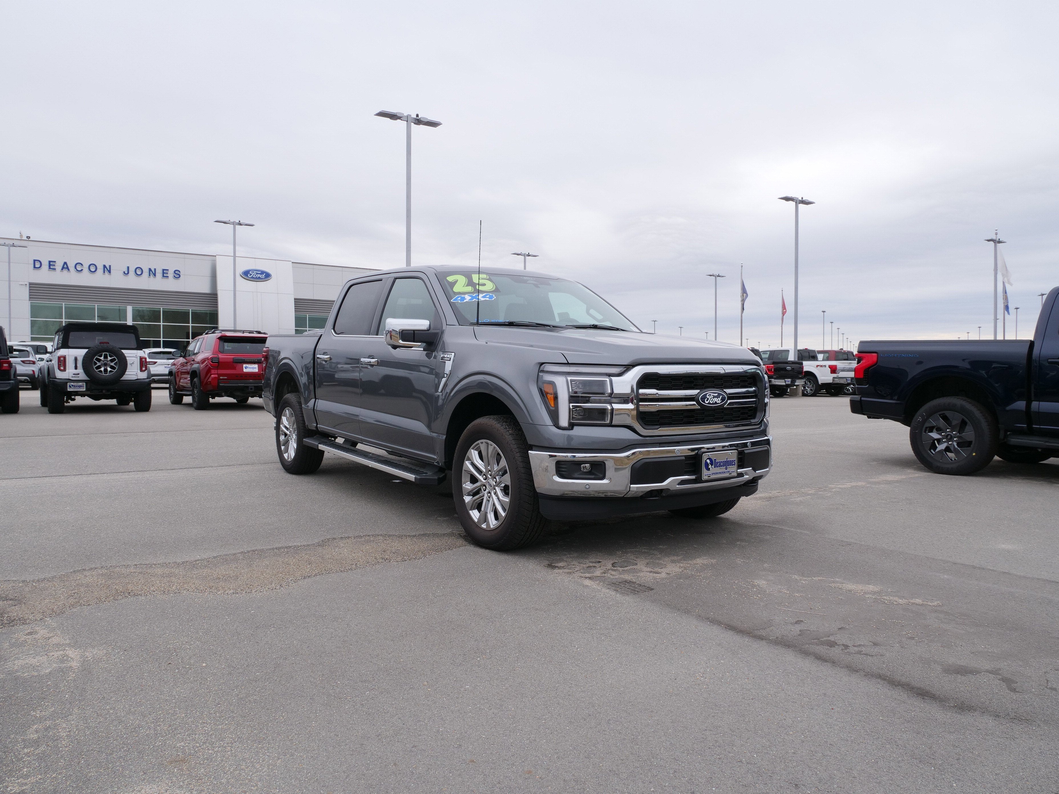 2025 Ford F-150 LARIAT