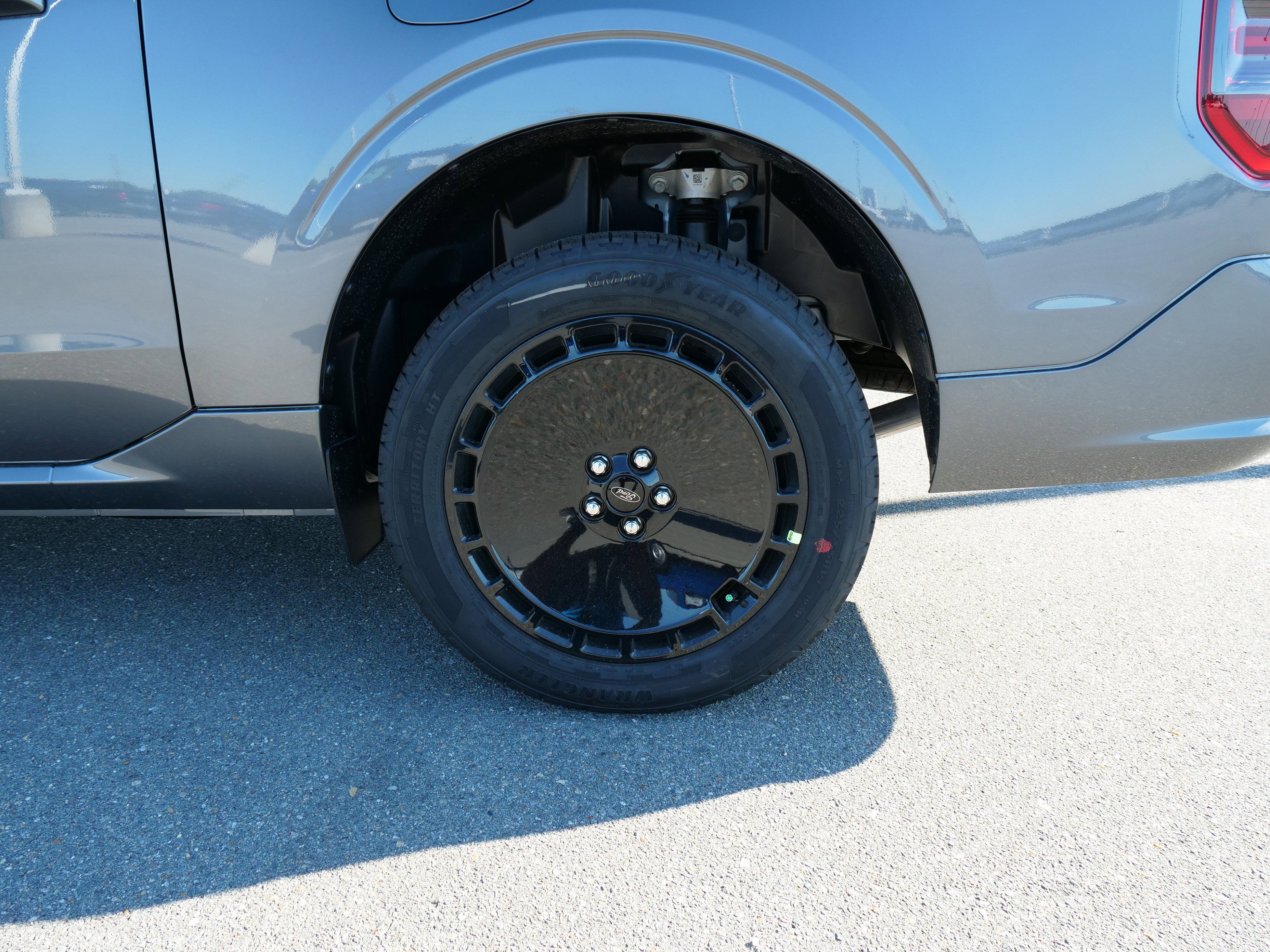 2026 Ford Maverick Lobo Standard