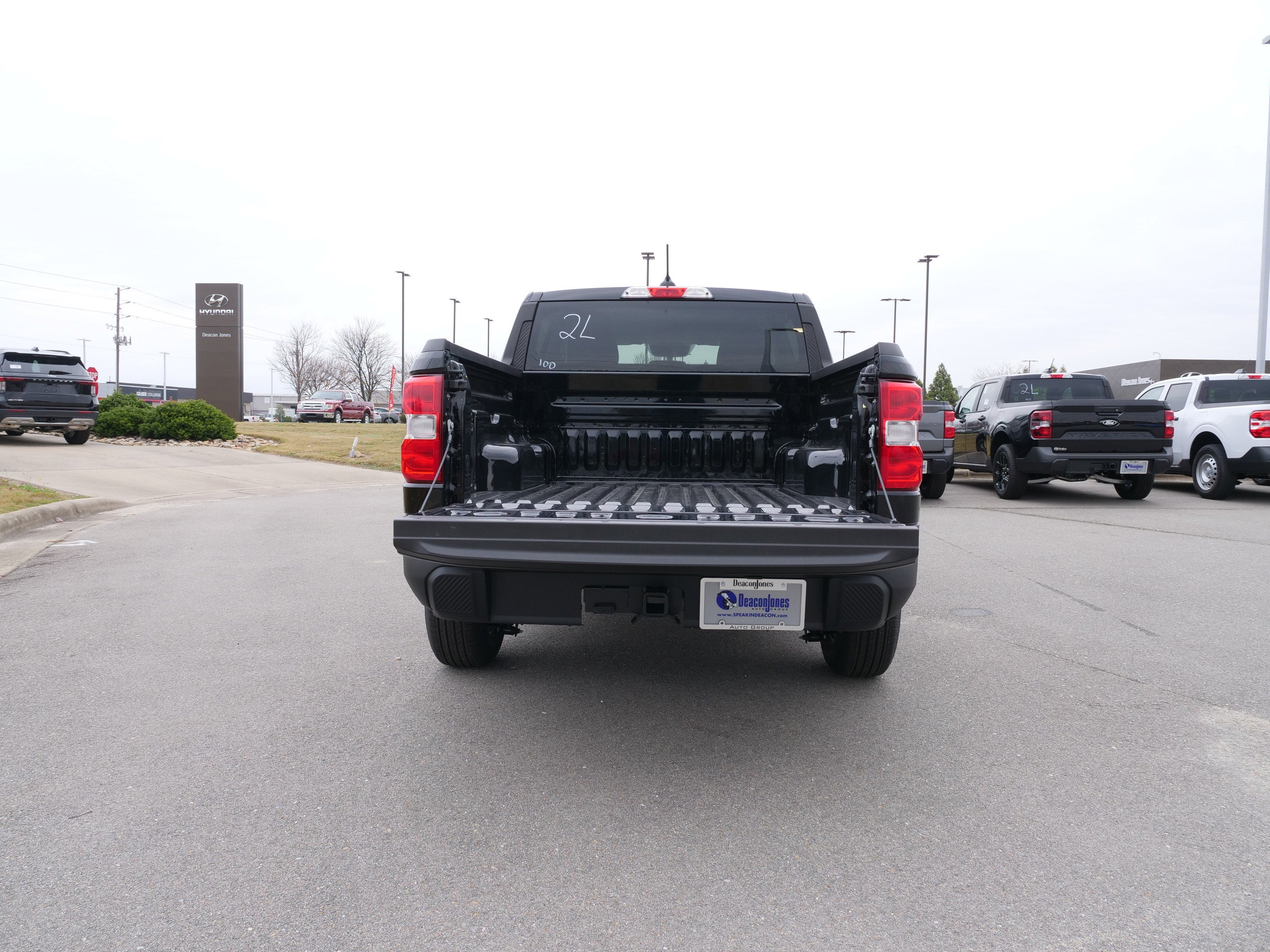 2025 Ford Maverick XL