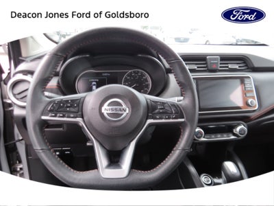 2022 Nissan Versa SR