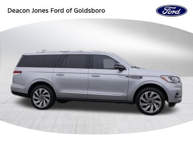 2023 Lincoln Navigator L Reserve