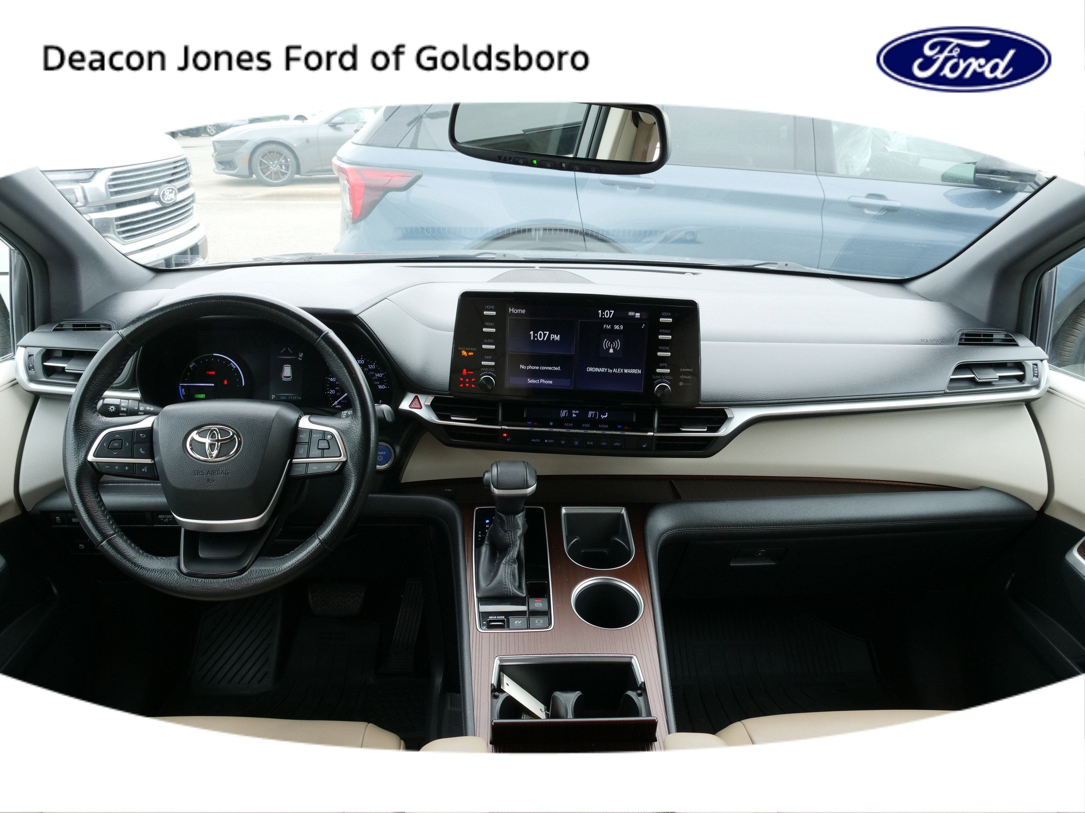 2021 Toyota Sienna XLE