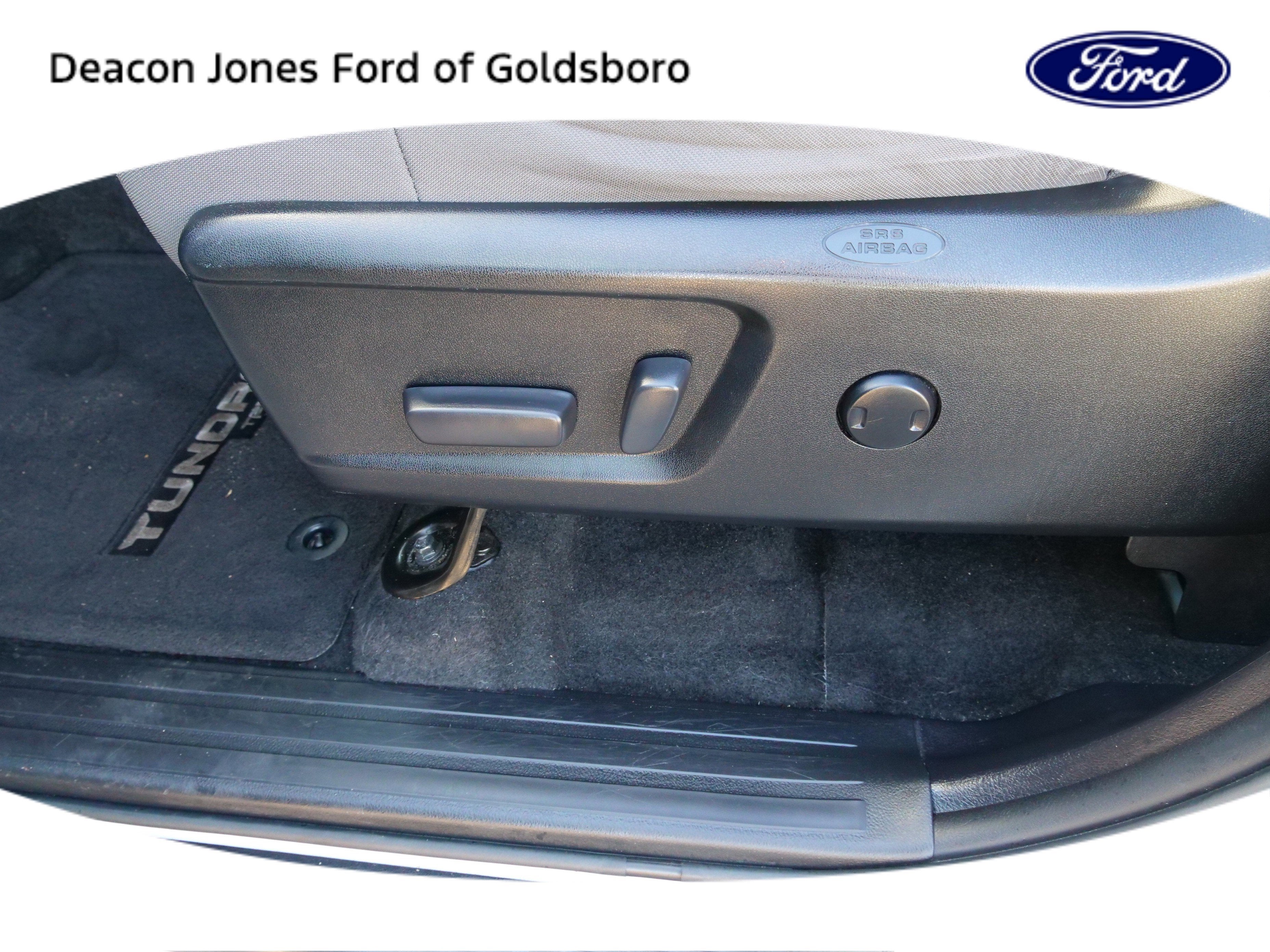 2019 Toyota Tundra 4WD SR5