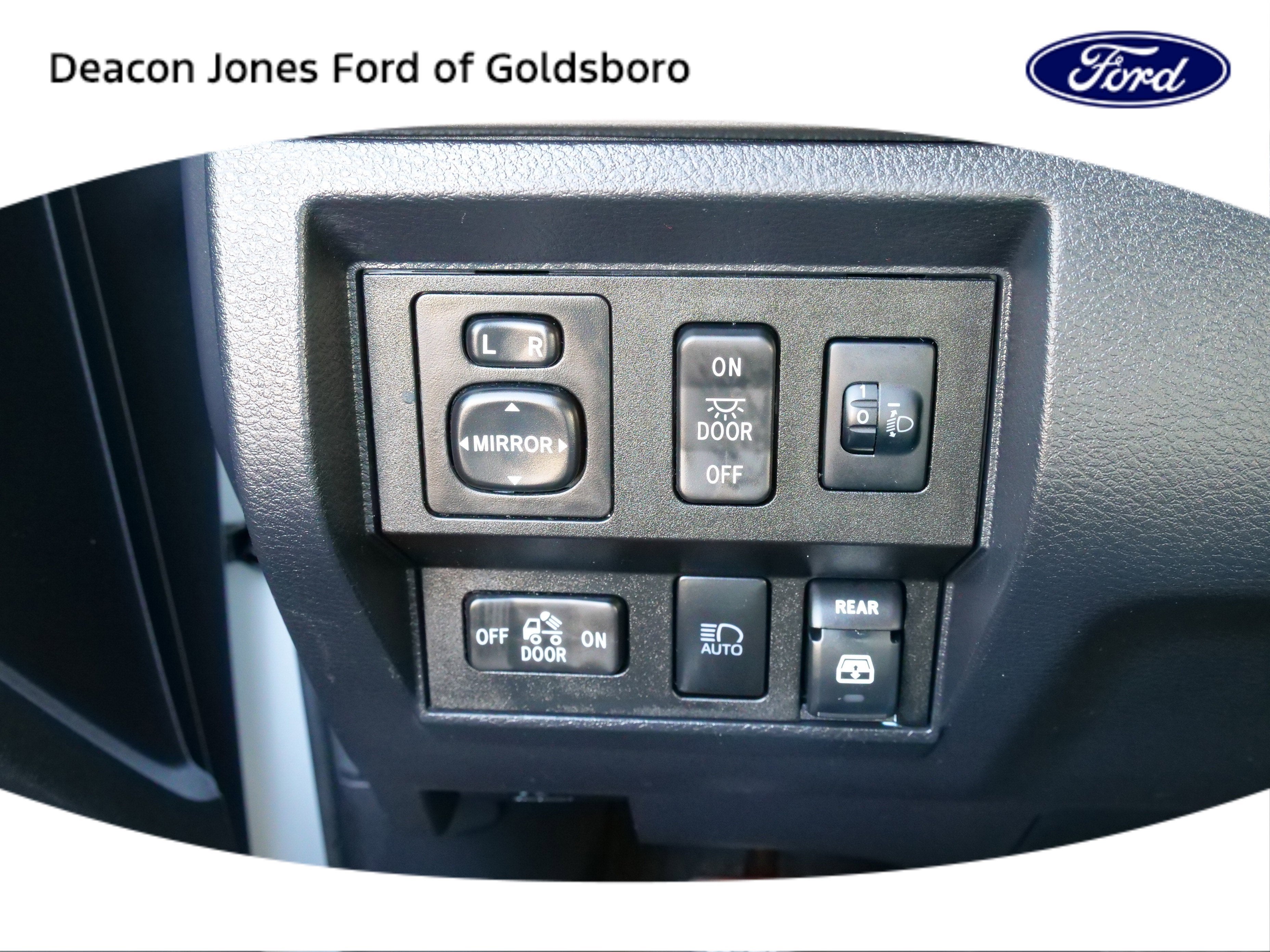 2019 Toyota Tundra 4WD SR5