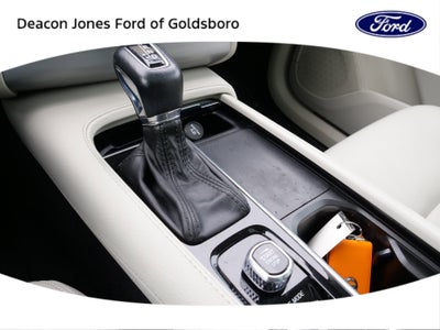 2021 Volvo XC90 Momentum