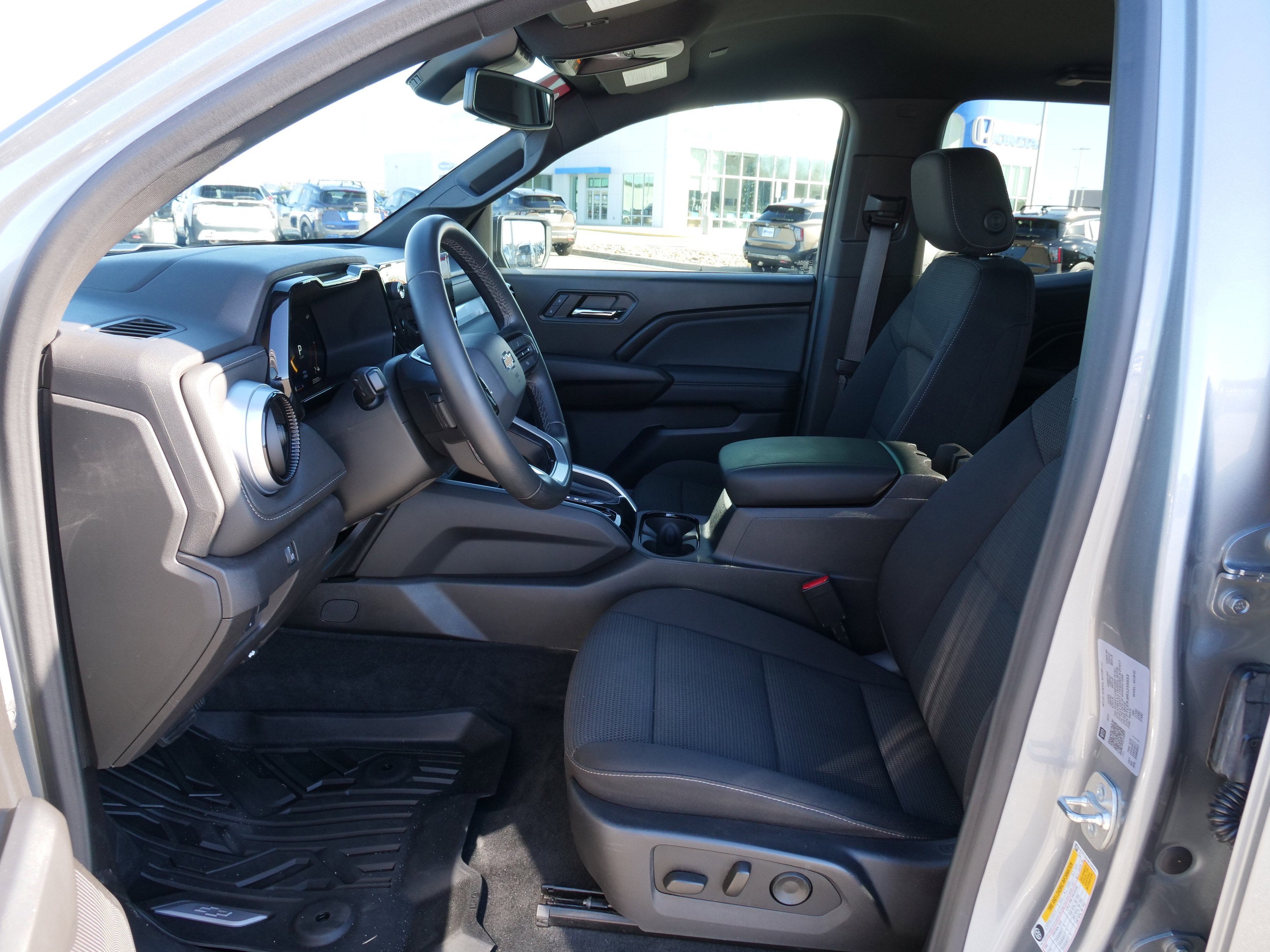 2024 Chevrolet Colorado 4WD LT