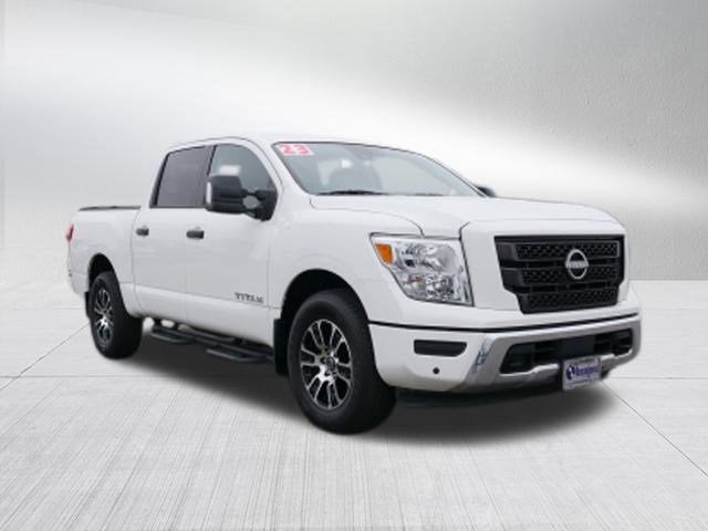 2023 Nissan Titan SV