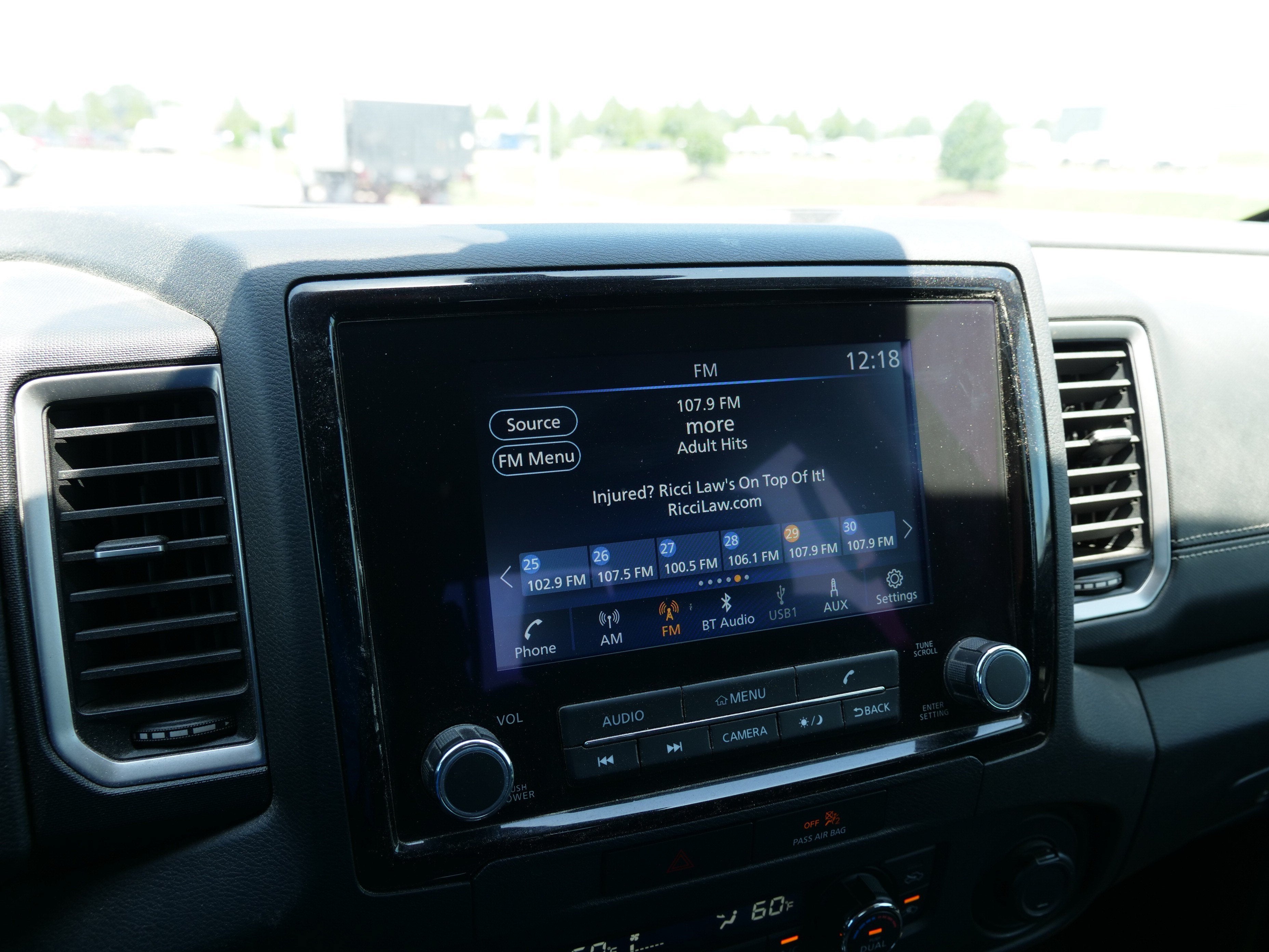 2022 Nissan Frontier SV
