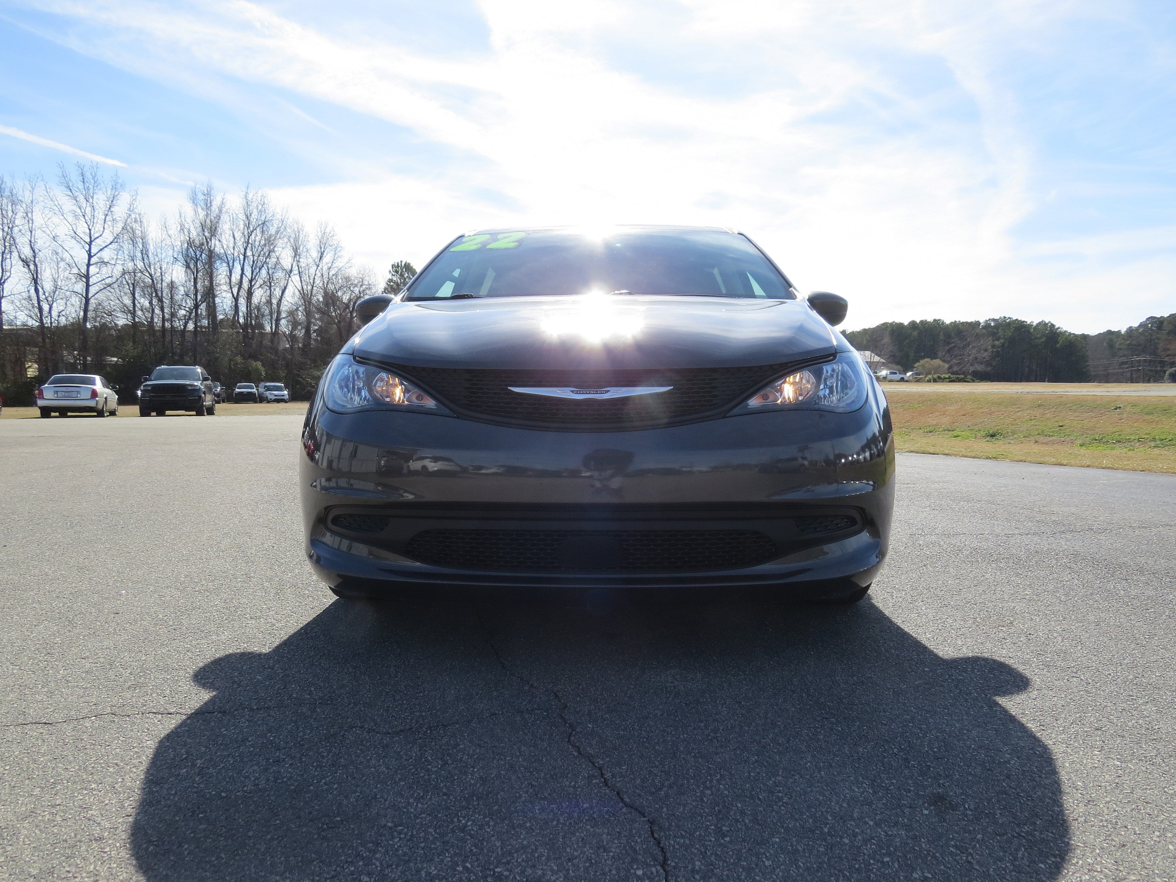 2022 Chrysler Voyager LX