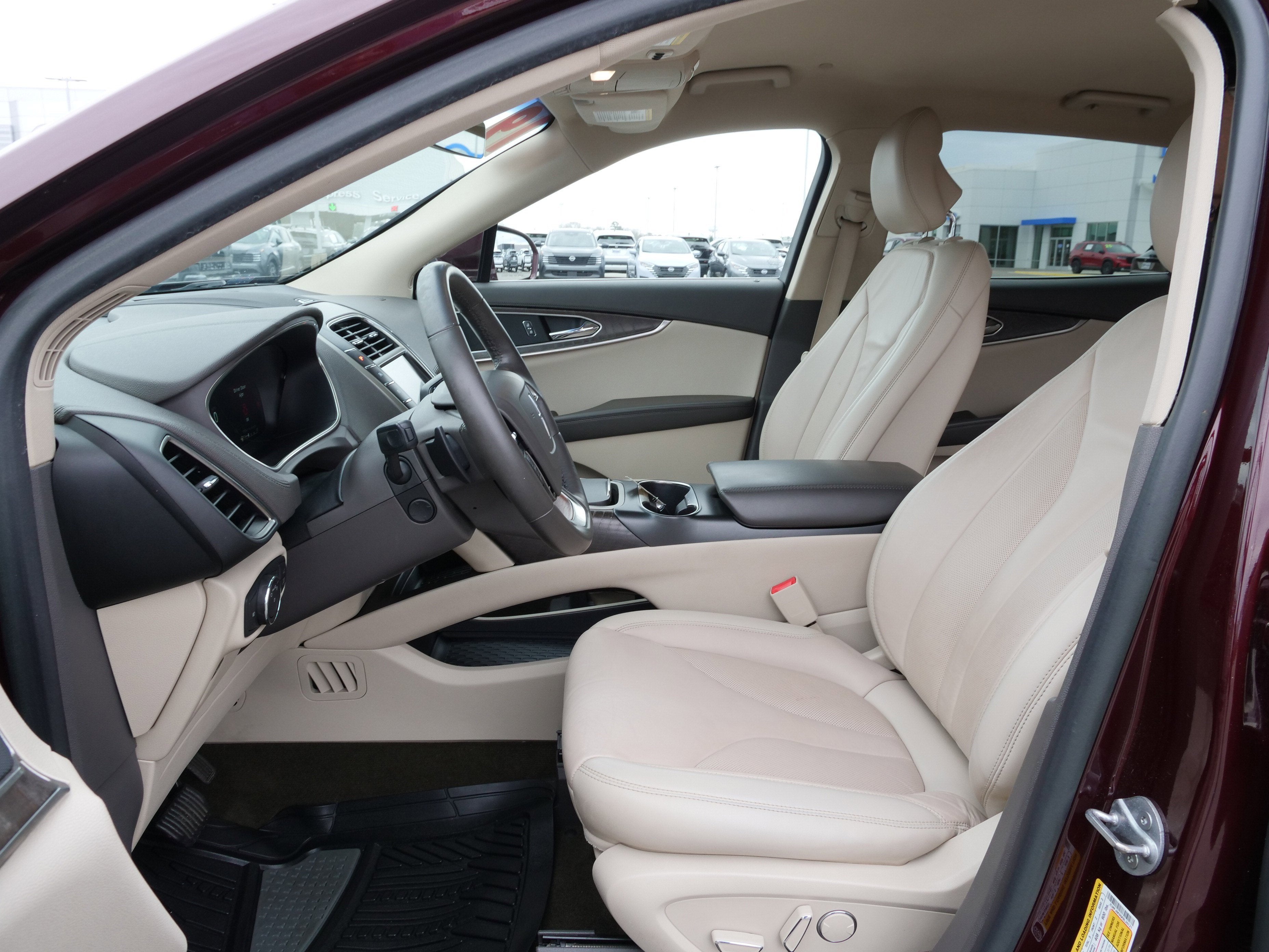 2019 Lincoln Nautilus Select